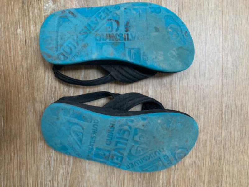 Quicksilver Flip Flops - size 10, Shoes 10 (Toddler:2-4yr)