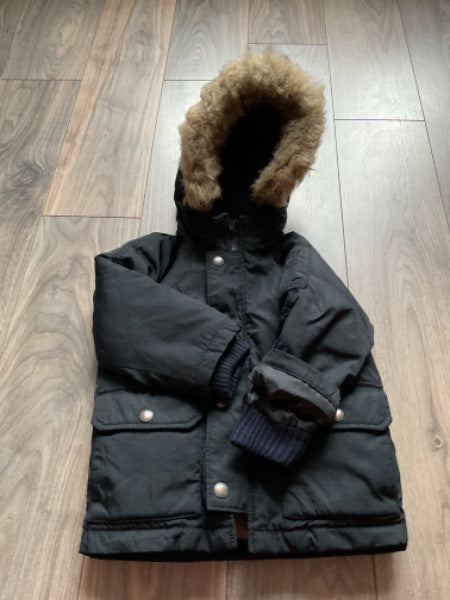 Black Winter Parka Size 2, Kids 2T