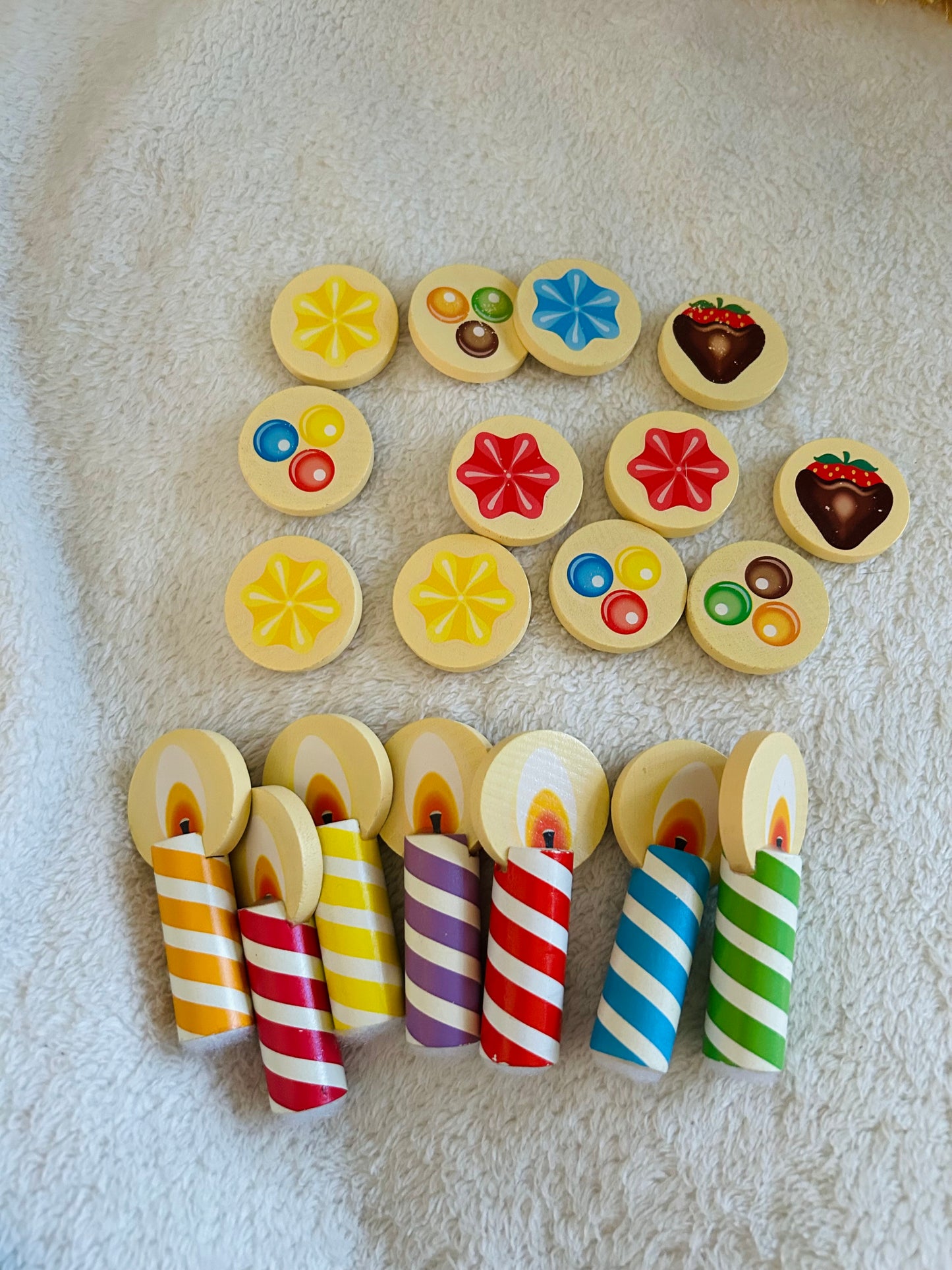 Melissa & Doug wooden birthday cake play set, EUC