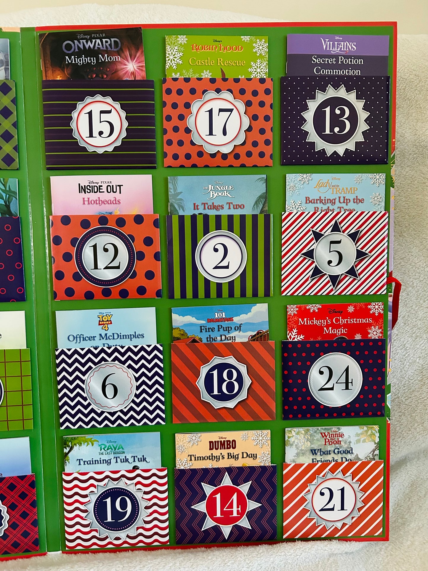 Disney Pixar 24 Book Christmas Advent Calendar, EEUC