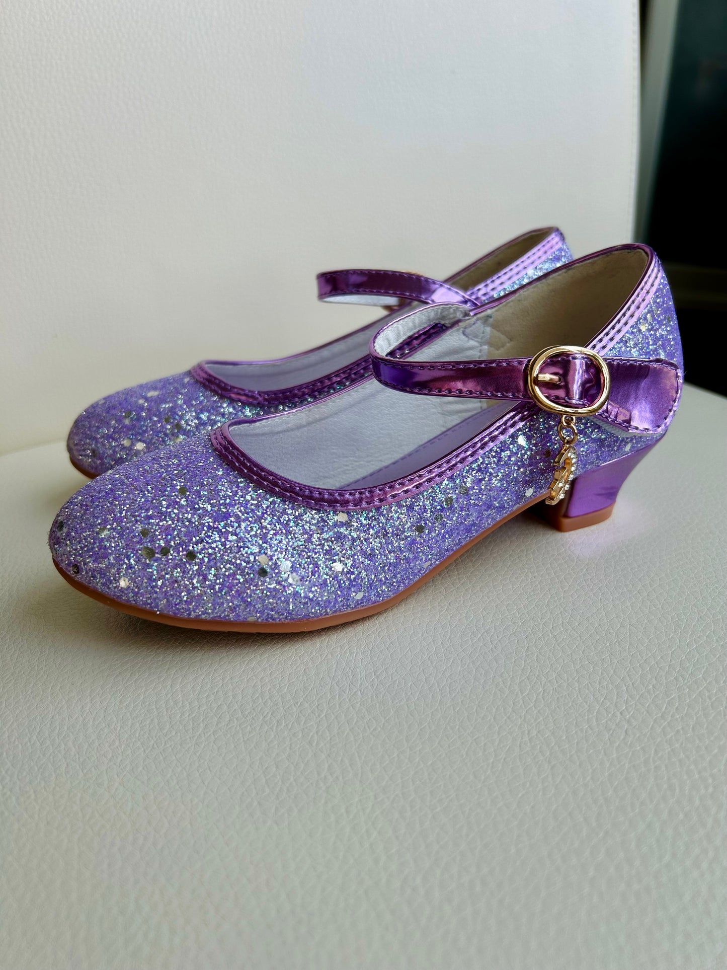 Lavender purple sparkly girls princess glitter shoes, dress up shoes, size 32 (1-1.5Y), Shoes 1 (Kids:4-8yr)