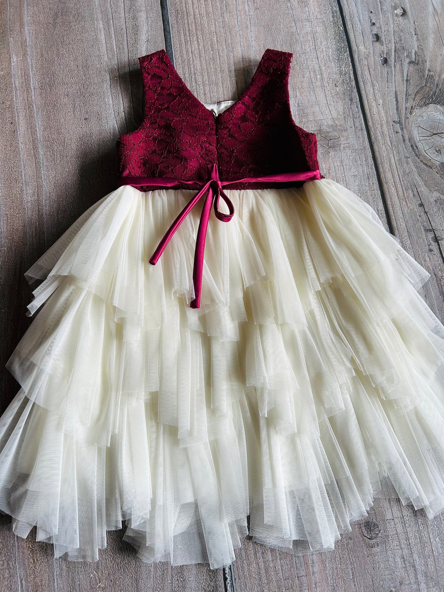 Cinderella size 5 girls dark red and cream fancy tulle dress with crochet bodice, like new, Kids 5/5T (extra small)