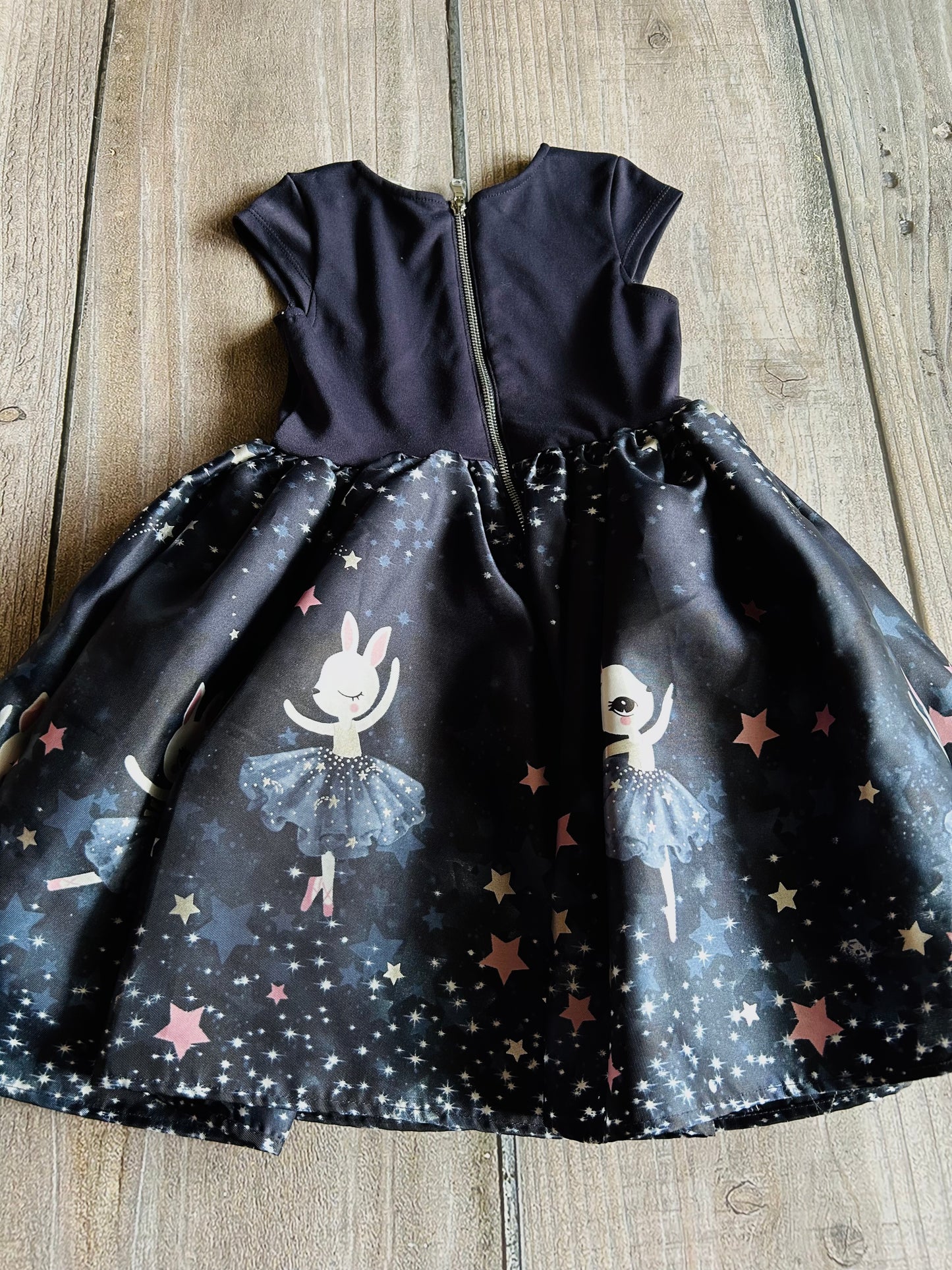 H&M size 4-6yrs girls dark midnight blue fancy dress with big bow, bunny ballerinas, Kids 6/6X (extra small)