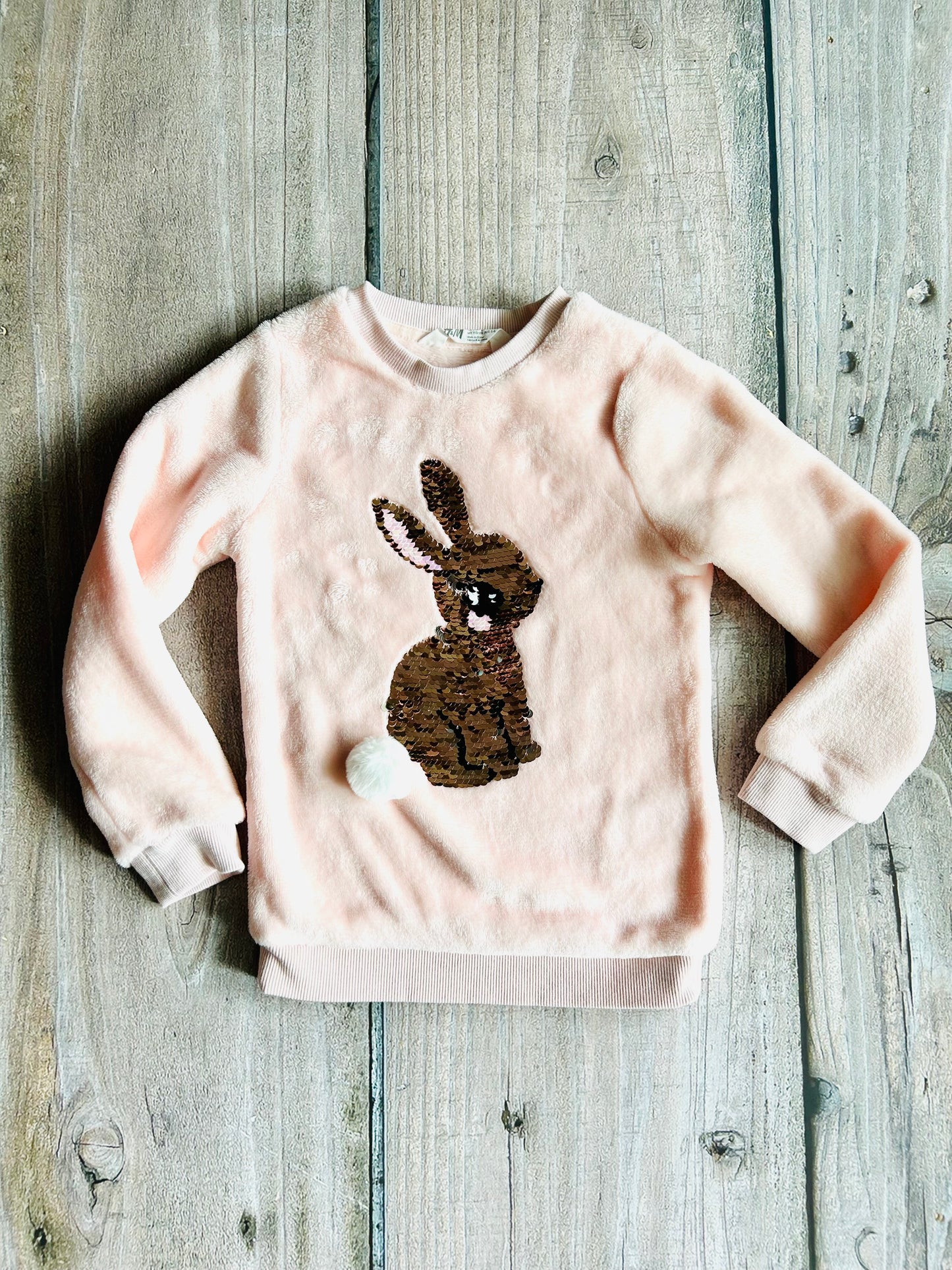 H&M size 4-6yrs girls light pink soft plush bunny sequins sweater, pullover, like new, Kids 6/6X (extra small)