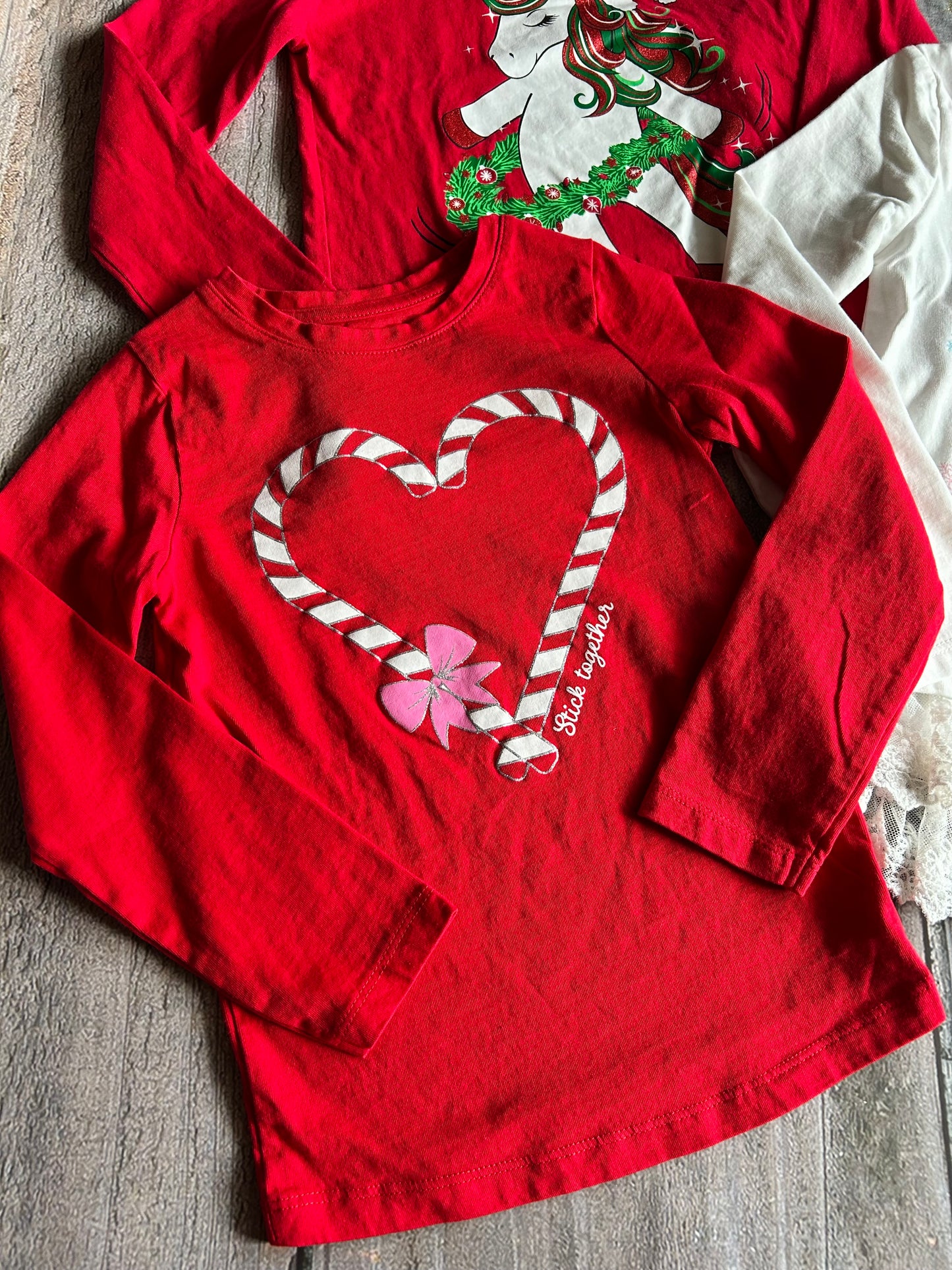 Bundle of long sleeve Christmas tops, size 5-6 and size 6 girls, unicorns, deer, candy cane, snowman, reindeer, Kids 6/6X (extra small)