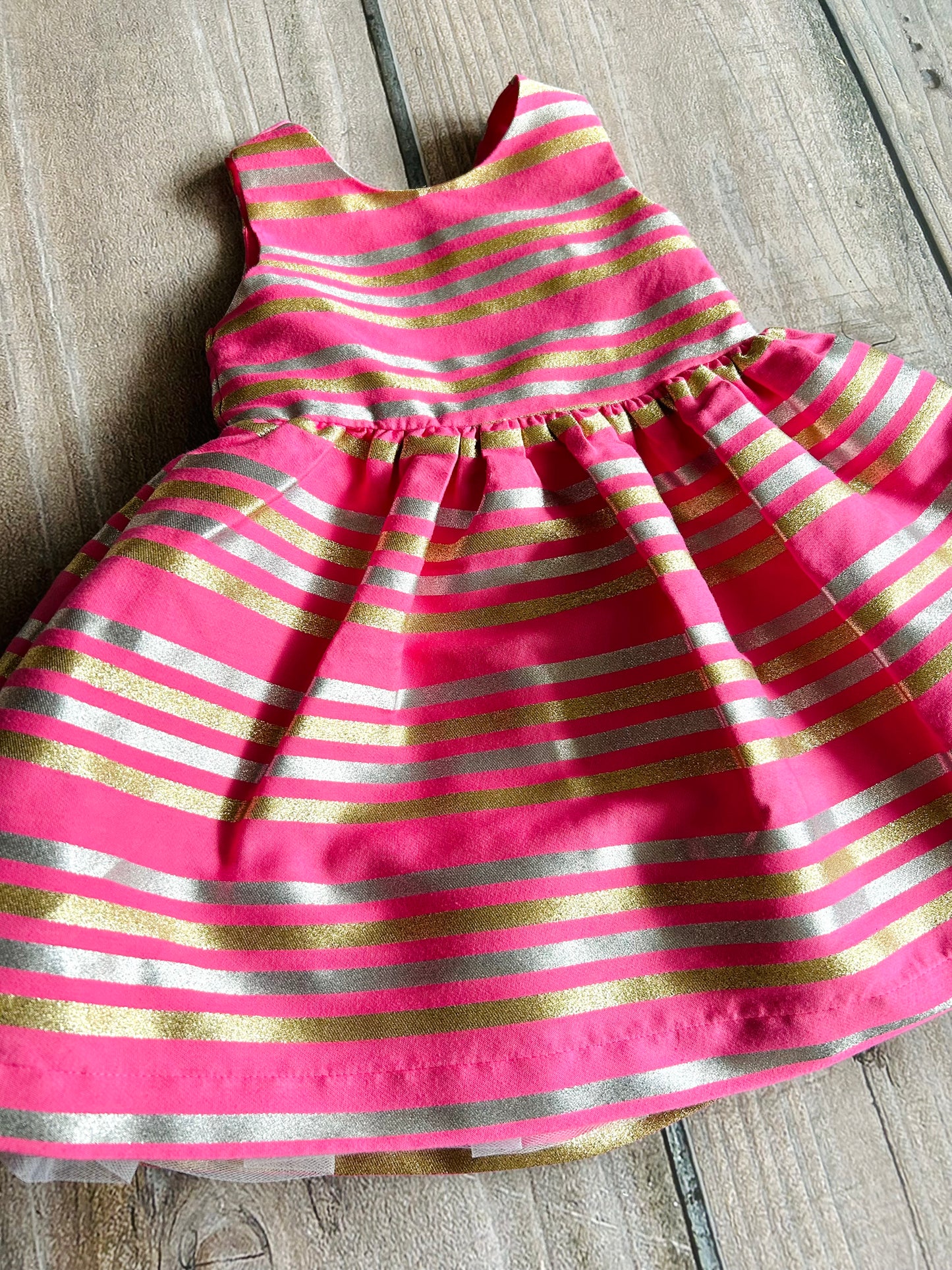 Gymboree size 2T girls pink fancy dress with gold and silver stripes, Kids 2T