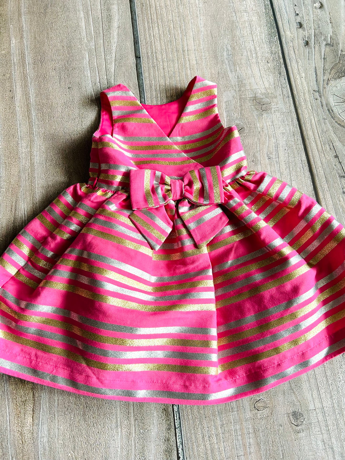 Gymboree size 2T girls pink fancy dress with gold and silver stripes, Kids 2T