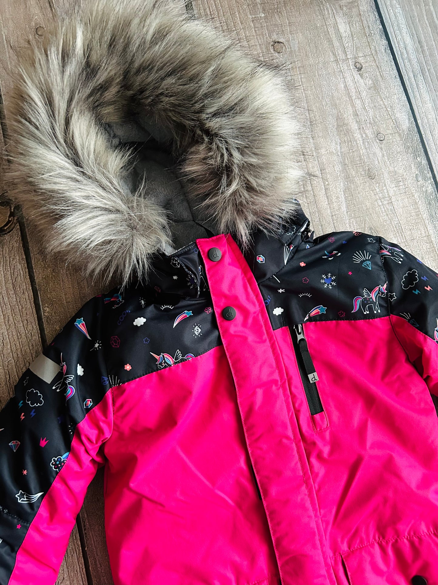 Deux Par Deux size 6 girls one piece snowsuit, pink black, unicorn print, grow with me, retails for $240, Kids 6/6X (extra small)