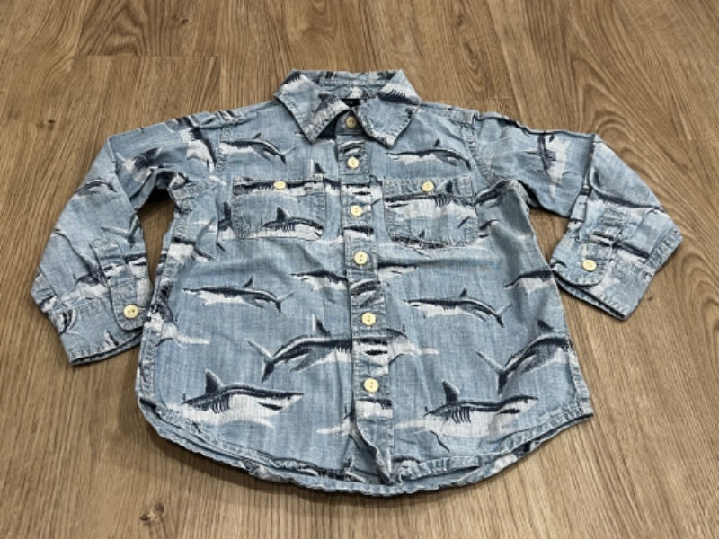 VGUC, babyGAP, chambray denim shark pattern shirt, size 4, Kids 4/4T