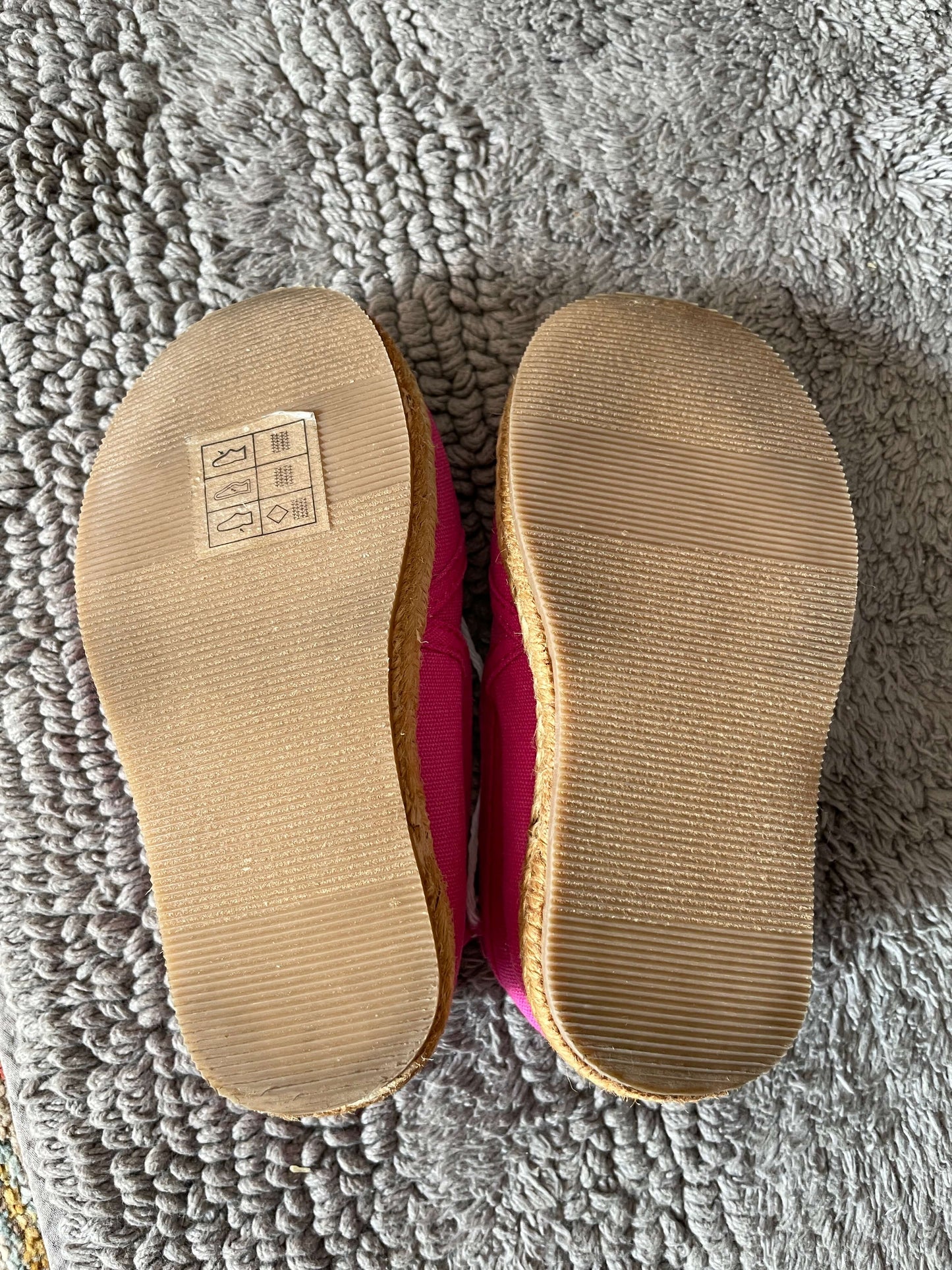Gymboree size 6 pink flats , Shoes 6 (Walkers:12-24 mth)