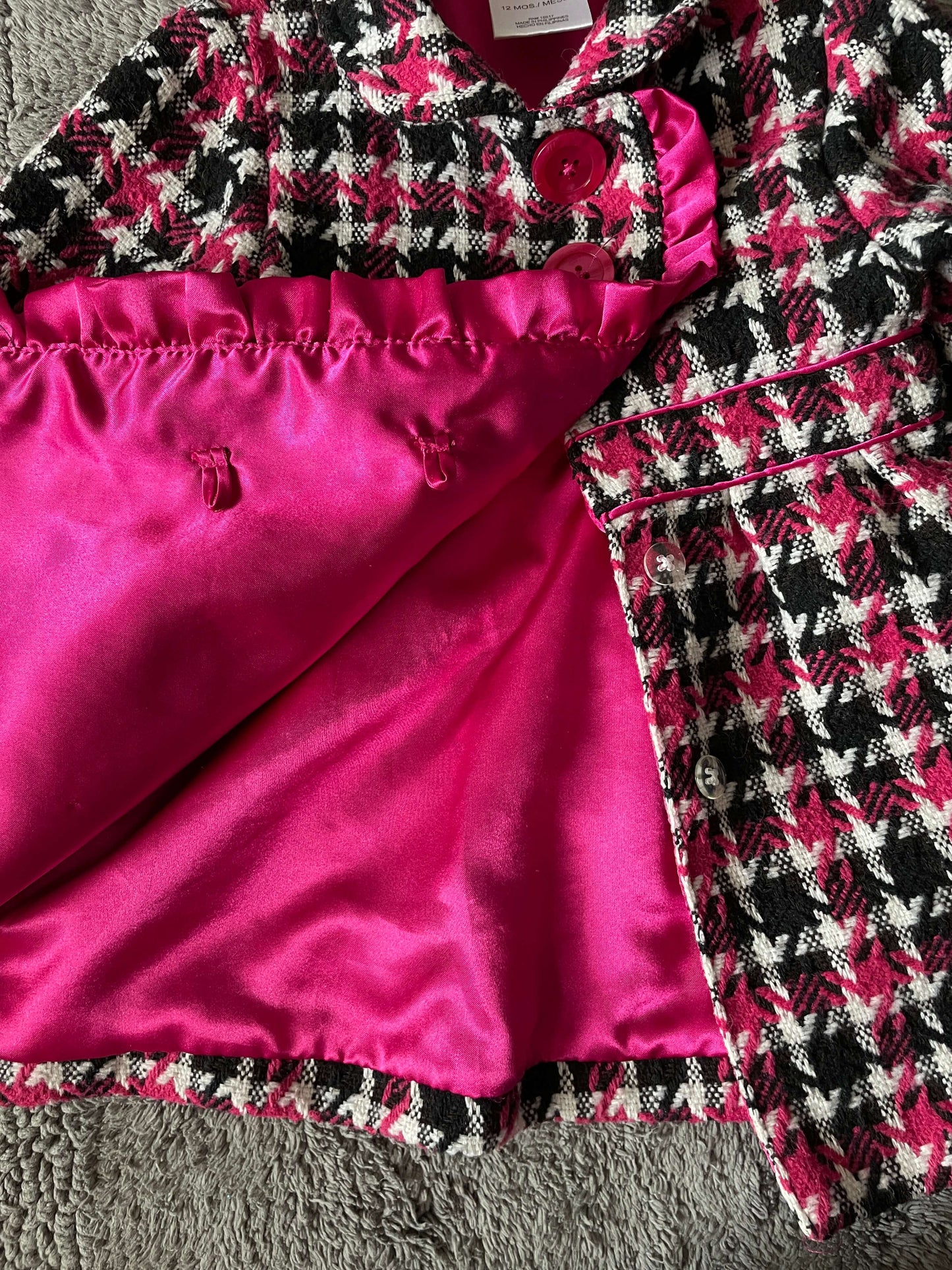 Adorable 12M pink/black/white jacket , Kids 12 Month (9-12M)