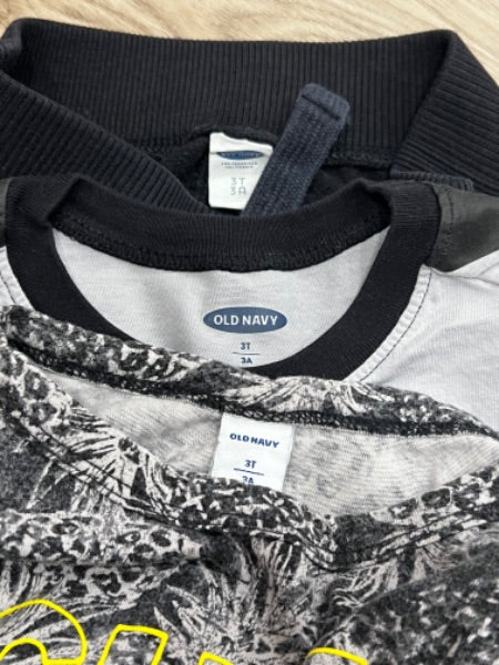 Old Navy 3-piece Outfits, size 3T, VGUC, Kids 3T