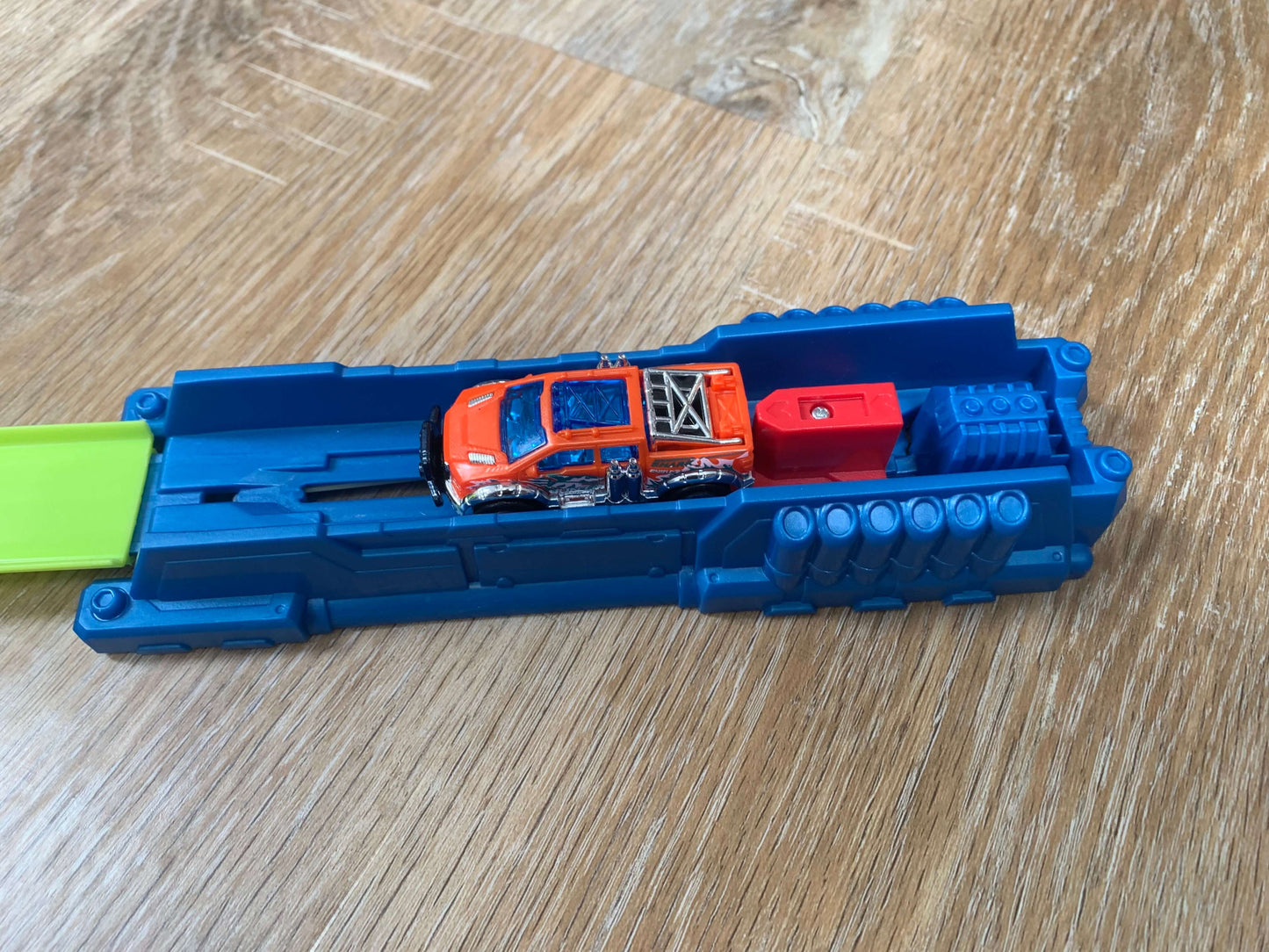 METAL MACHINES SHARK PLAYSET