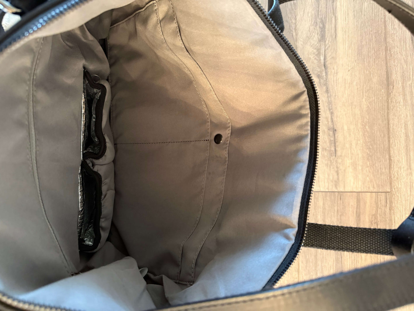 The Luxe Arch Bag - Black (Diaper Bag) MSRP $200