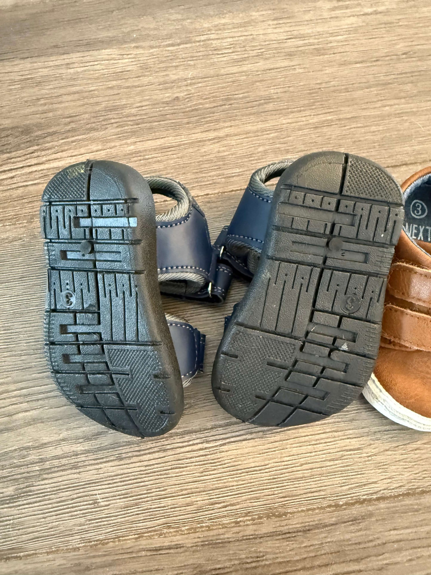 Size 3 Shoe Bundle: Sandals and Soft Bottom Zelcro Shoe, Shoes 3 (Baby: 0-12 mth)