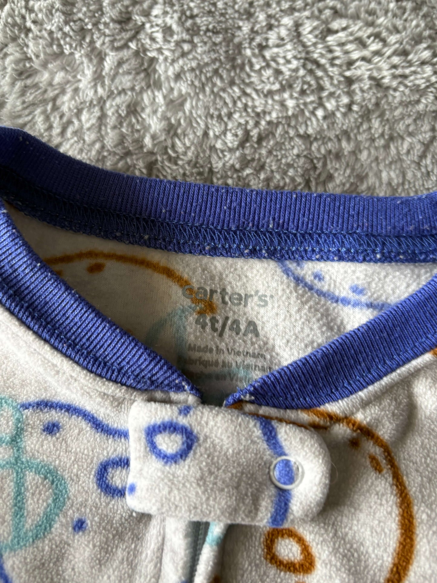 2 pack Carter’s 4T Fleece Sleeper, Kids 4/4T