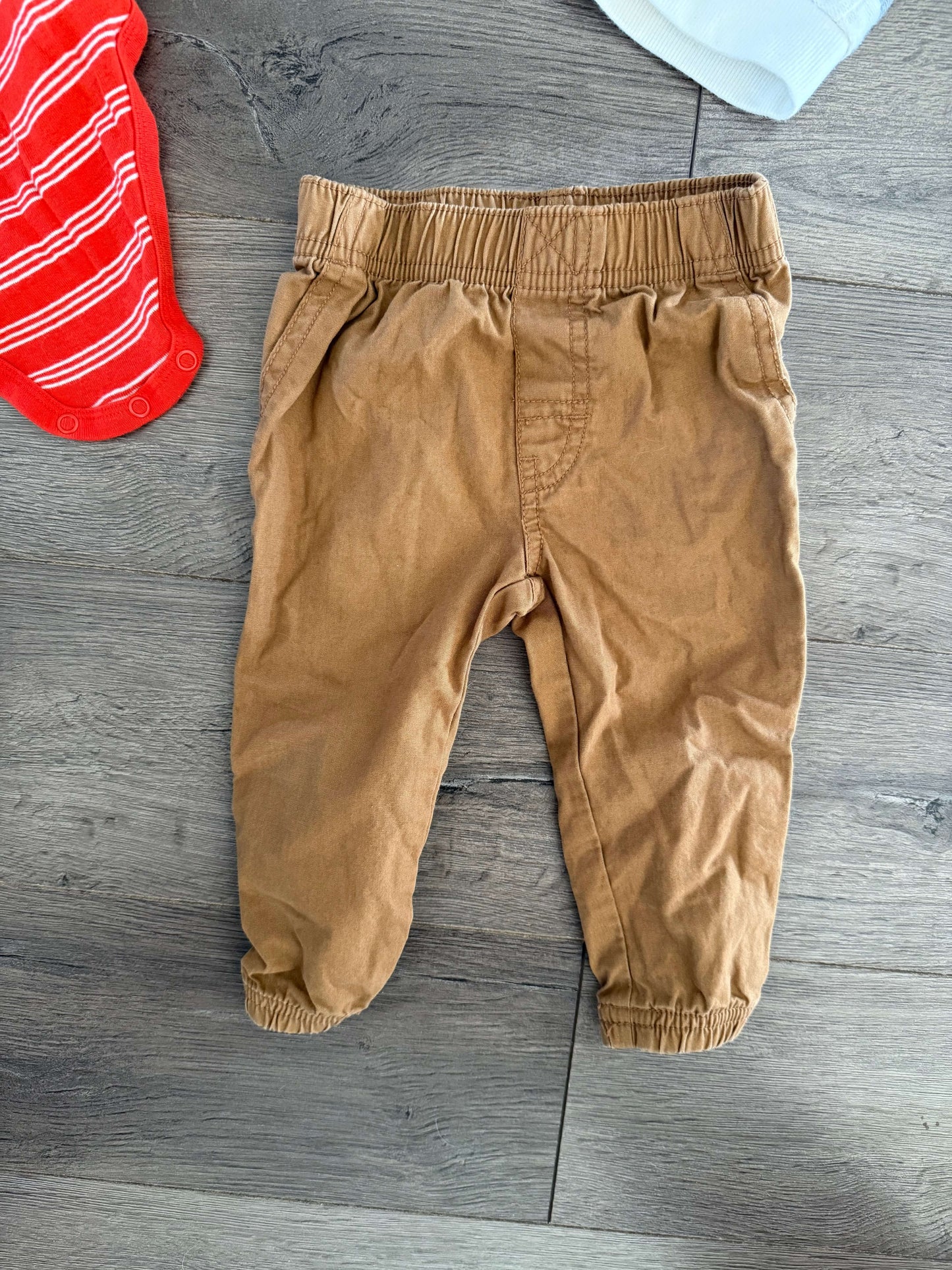 12m Carters Bundle: Pants, Pullover Sweater, Onesie, Kids 12 Month (9-12M)