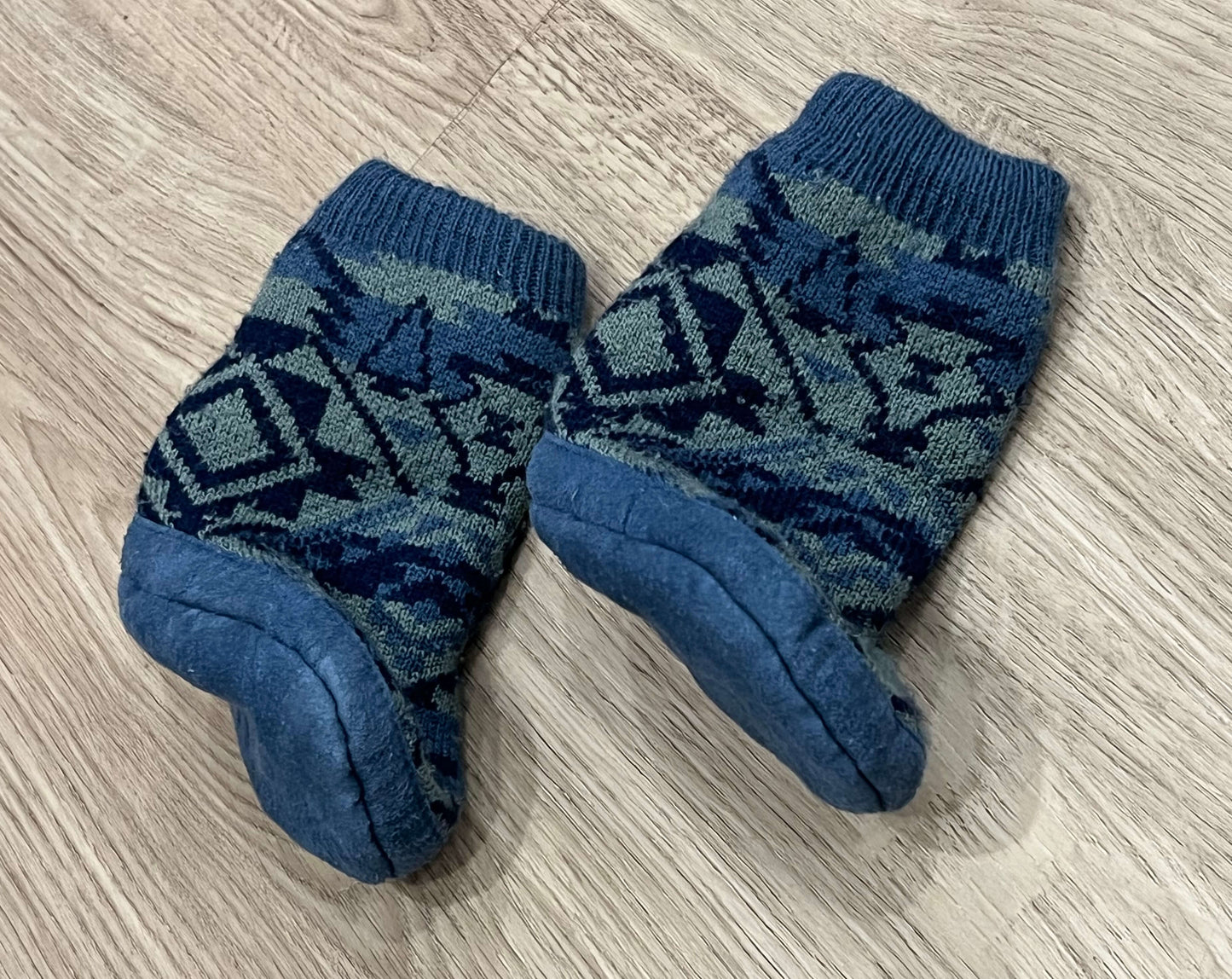 Cute, Slipper Boots for infant, size 12-18mos, Shoes 3 (Baby: 0-12 mth)