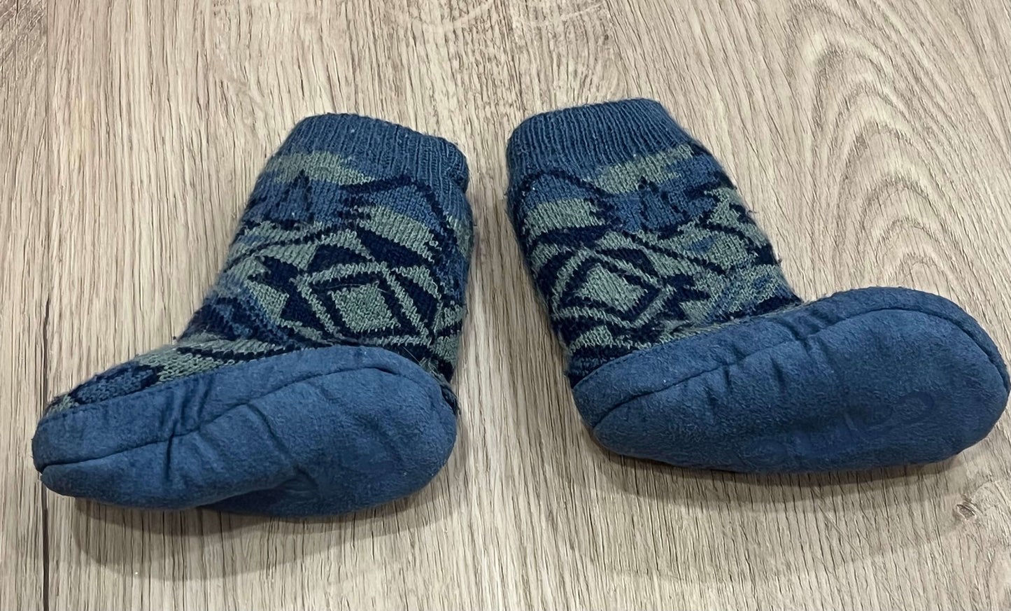 Cute, Slipper Boots for infant, size 12-18mos, Shoes 3 (Baby: 0-12 mth)