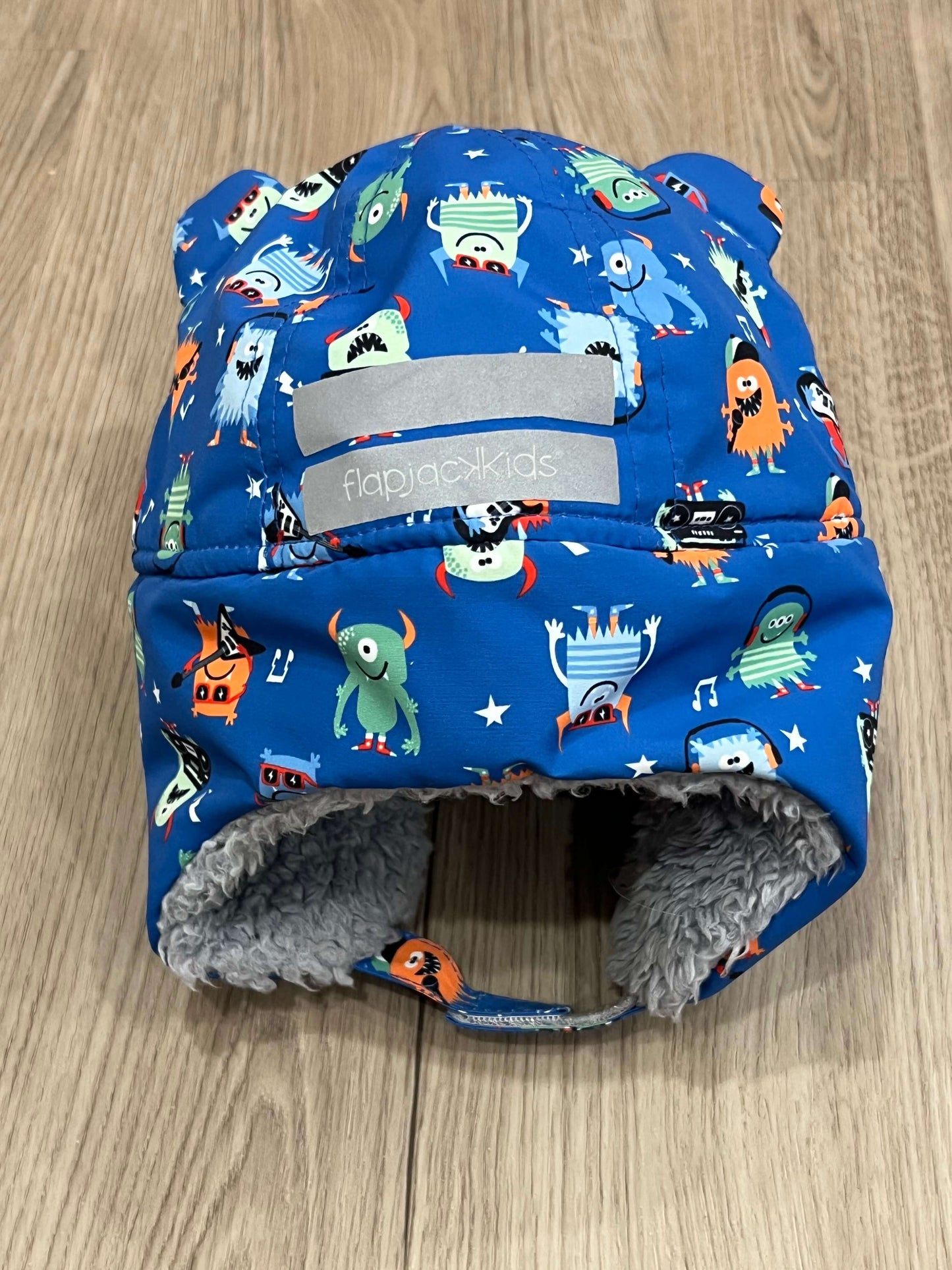 VGUC, Matching winter hat and mitts from FlapJackKids, Blue Monster Pattern, size 2-4yrs
