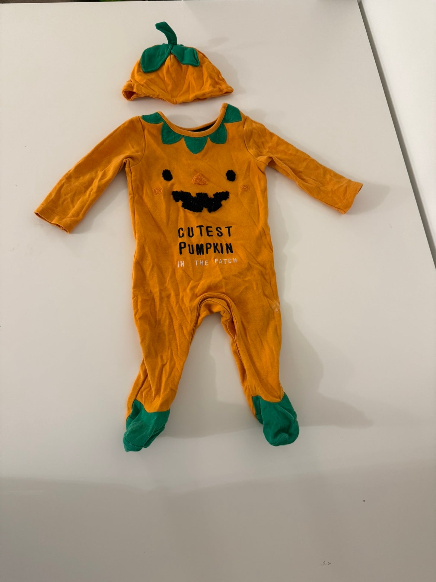 Fred and Flo pumpkin romper WITH HAT, Kids 6 Month (3-6M)