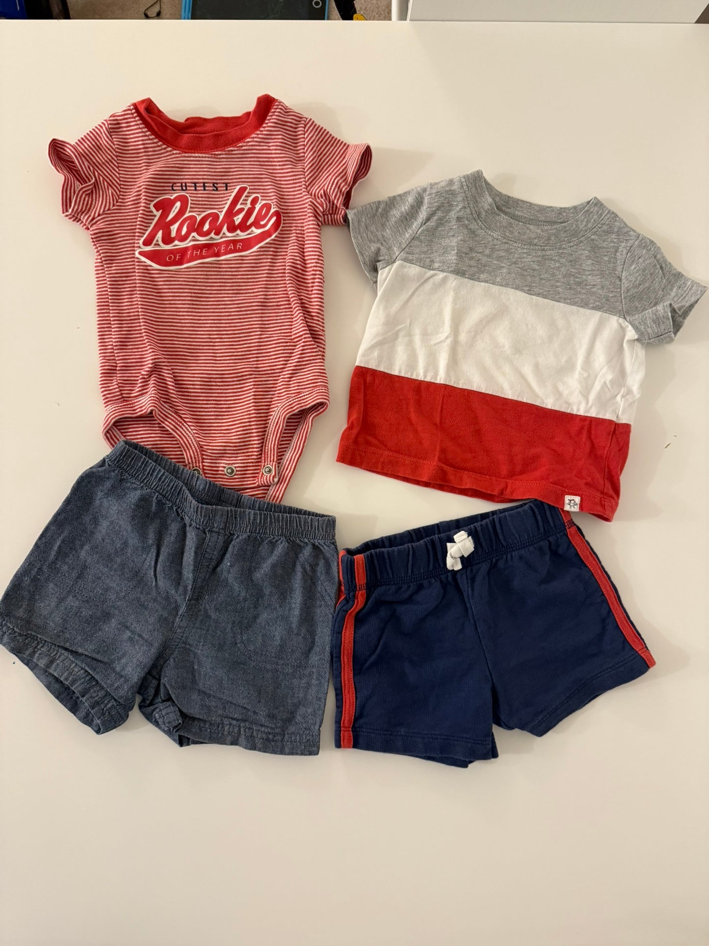 Carter's short and tshirt set 4 piece, Kids 6 Month (3-6M)