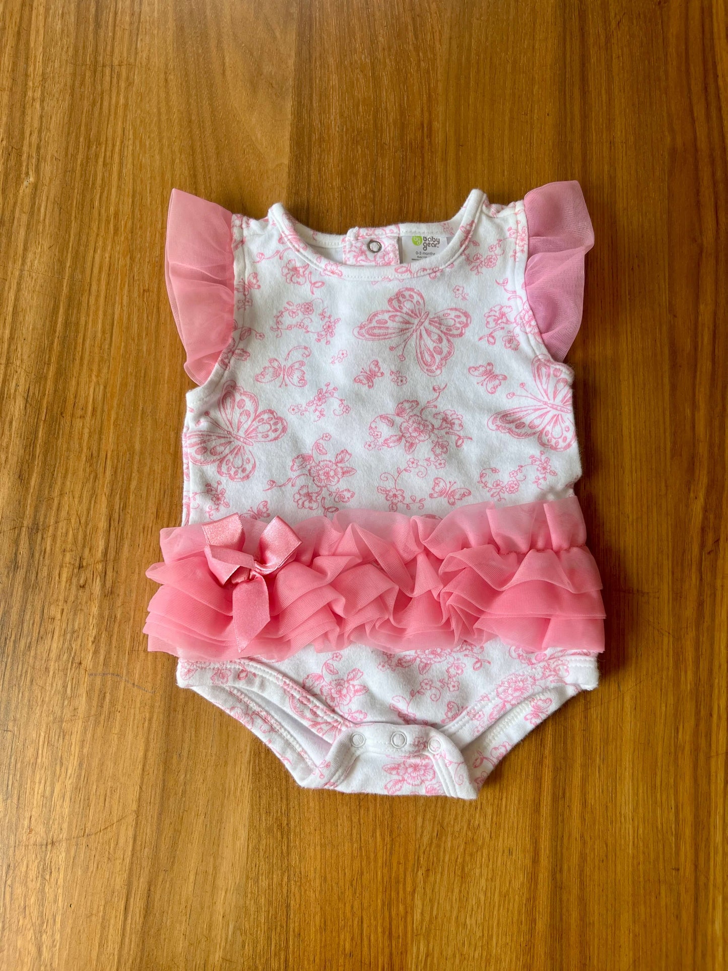 0-3 Month Onesies - 2 Pack EUC, Kids 3 Month (0-3M)