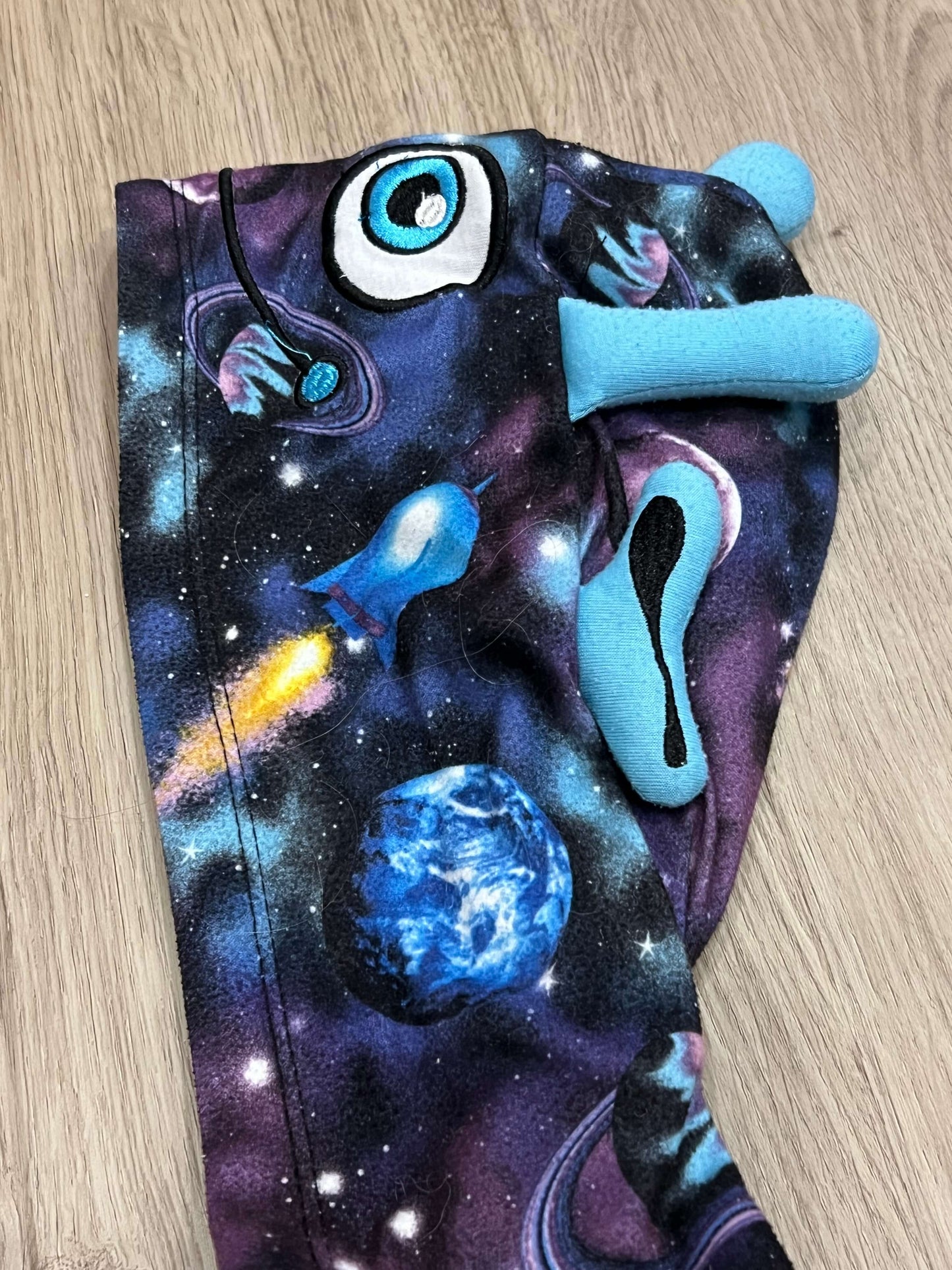 Space Theme Onsie Pajamas with Alien Hood, Monkey Bars brand, One piece PJ, size 4, VGUC, Kids 4/4T