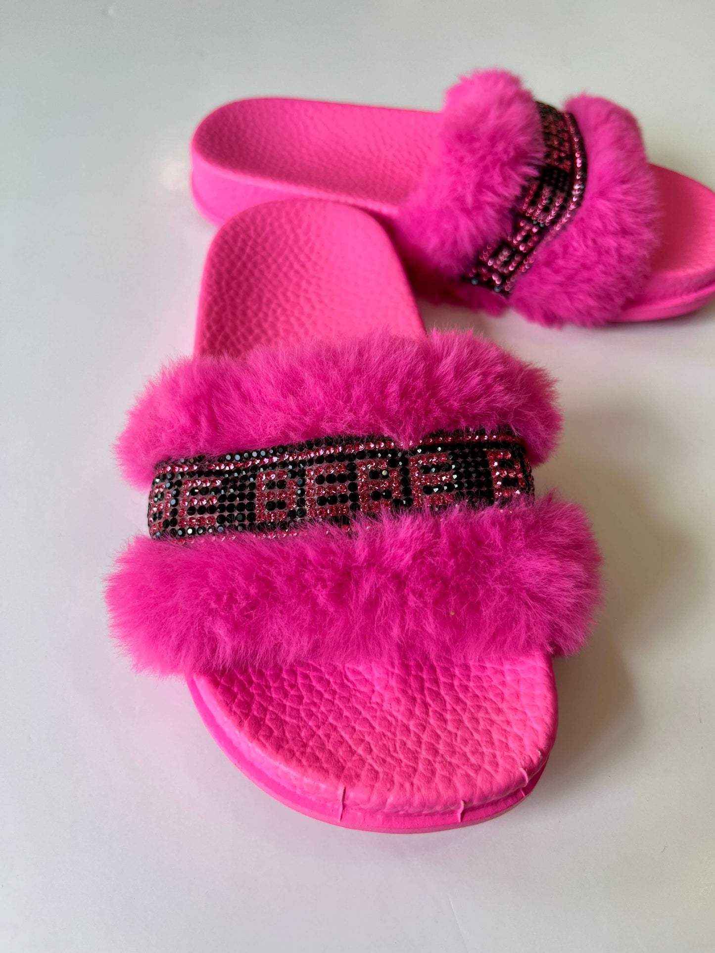 Size 11/12 Bebe Girls Furry Slides VGUC, Shoes 11.5 (Toddler:2-4yr)