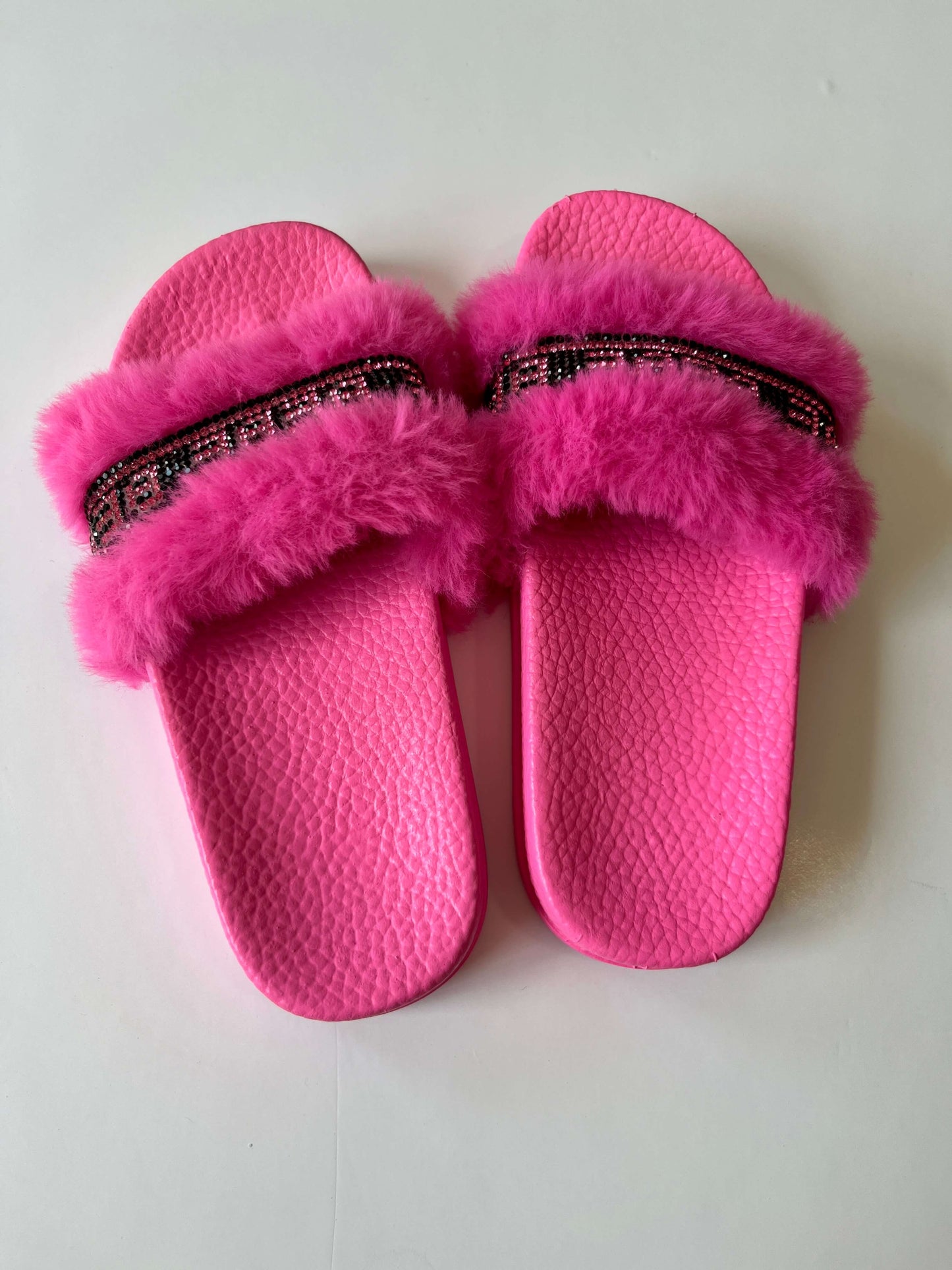 Size 11/12 Bebe Girls Furry Slides VGUC, Shoes 11.5 (Toddler:2-4yr)