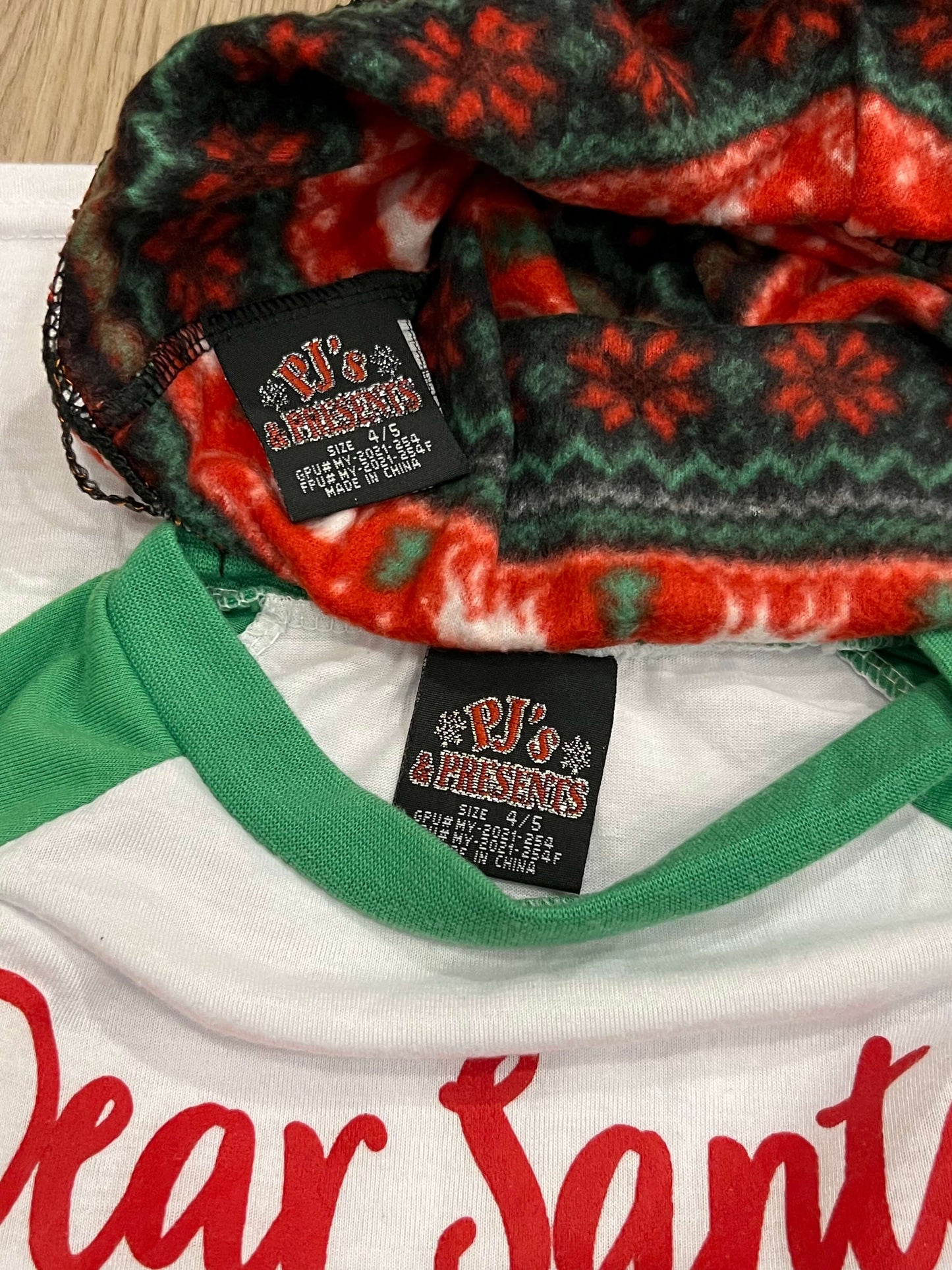 Christmas Pajamas “Dear Santa, They are the Naughty Ones” - L/S shirt & fleece pants, size 4/5 Very Good Used Condition (VGUC), Kids 4/4T