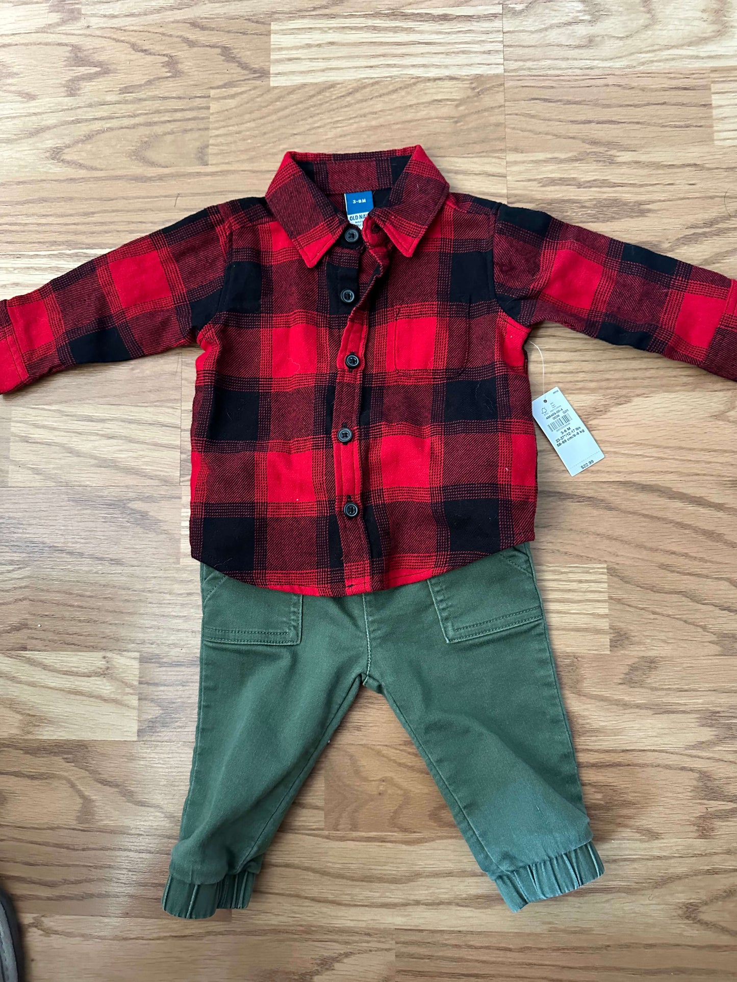 Buffalo Plaid and Green pants Cat & Jack, Kids 6 Month (3-6M)
