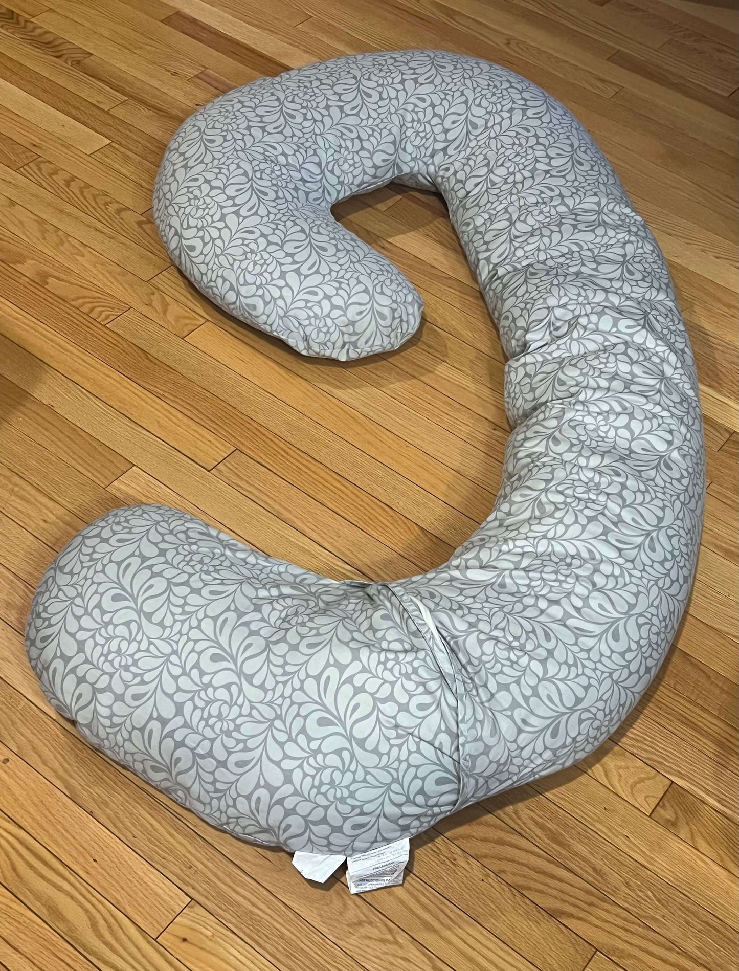 Maternity Body Pillow by Leachco, Very Good Used Condition (VGUC)