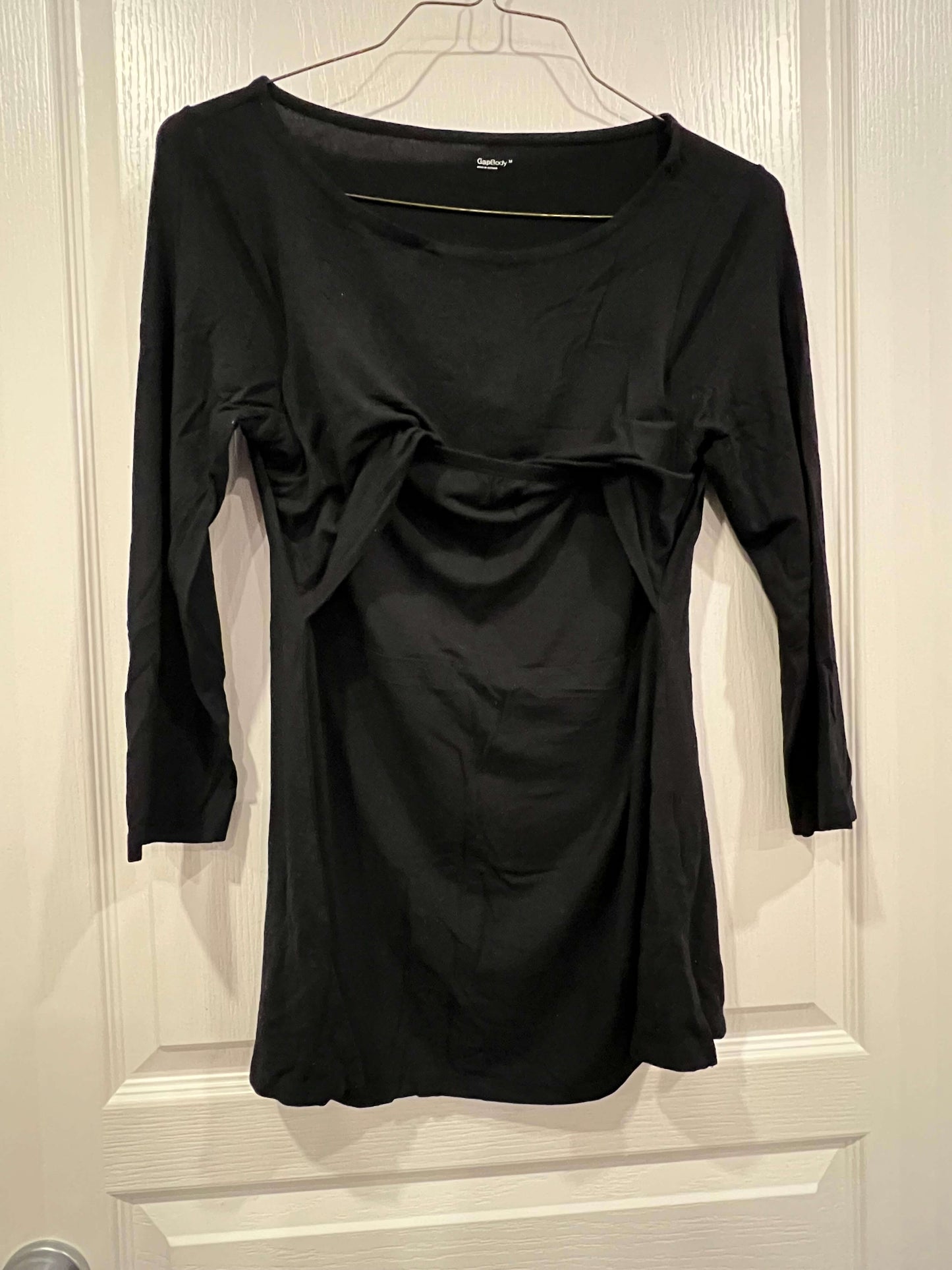 VGUC, Soft 3/4 length sleeve Solid Black Nursing Top from GAP, size Medium. (Postpartum), Maternity M (8-10)