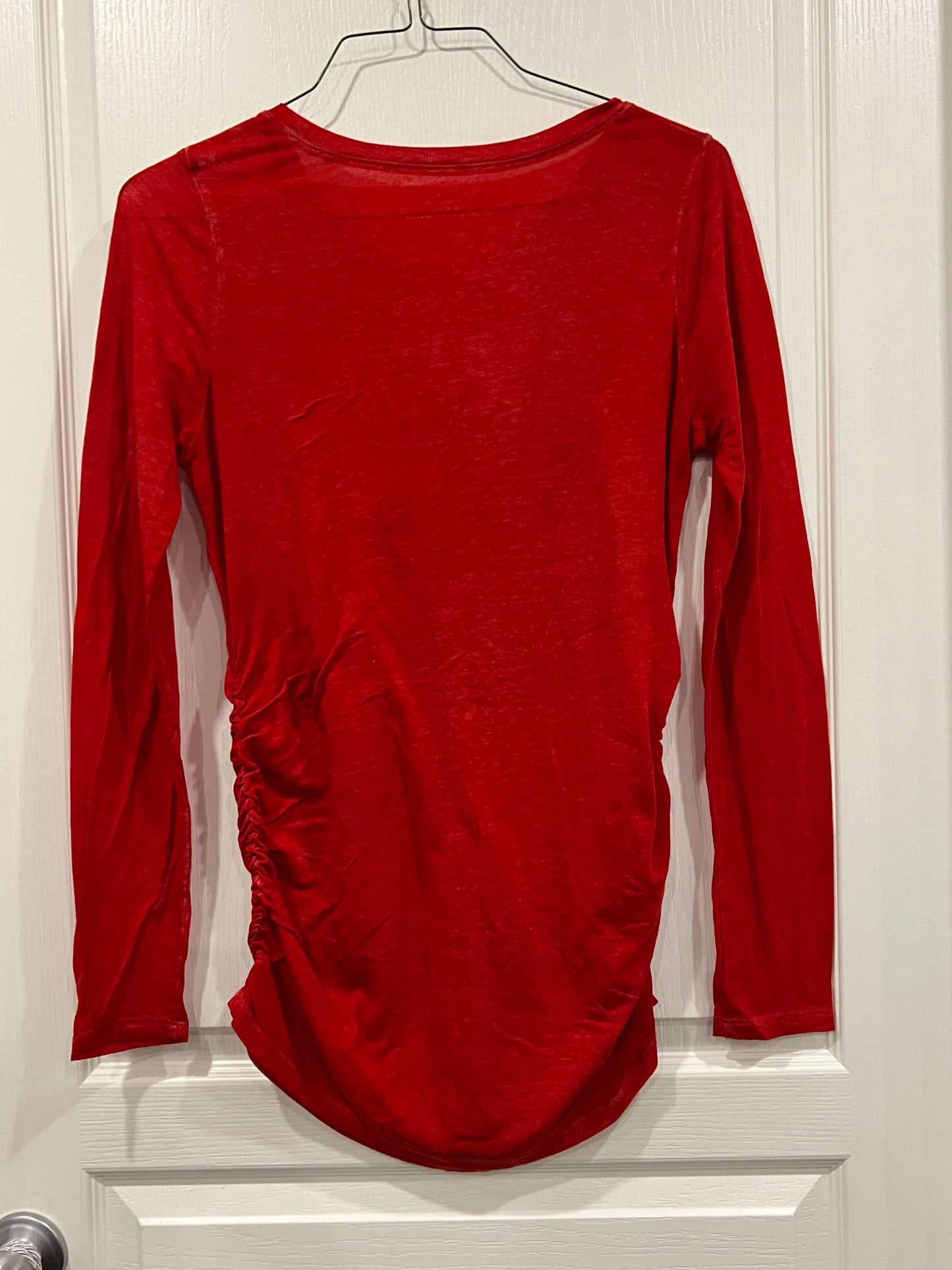 VGUC, L/S Red Shirt “We’re Trading Our Silent Nights for a Bundle of Joy”, size Medium, Maternity M (8-10)