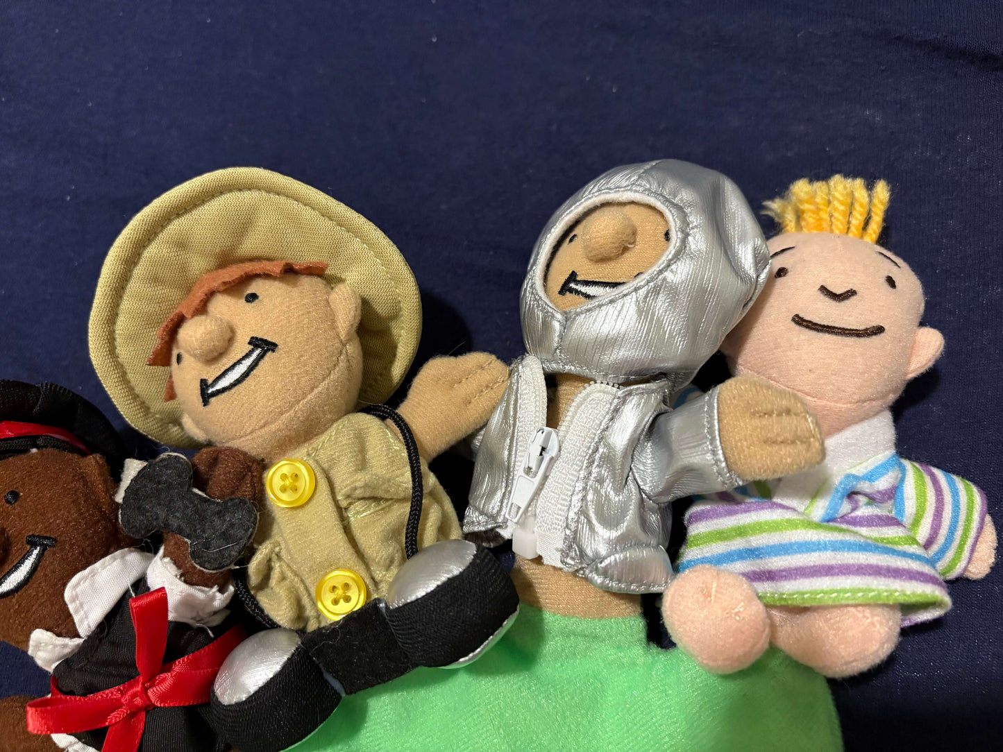 Finger puppet glove, astronaut, safari guide, pirate, baby, alien