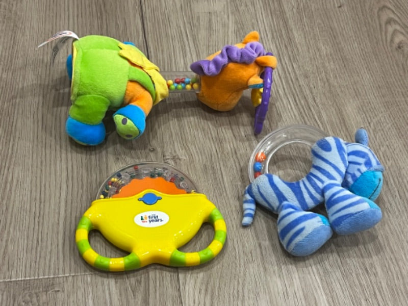 GUC, Lot of 3 Rattles