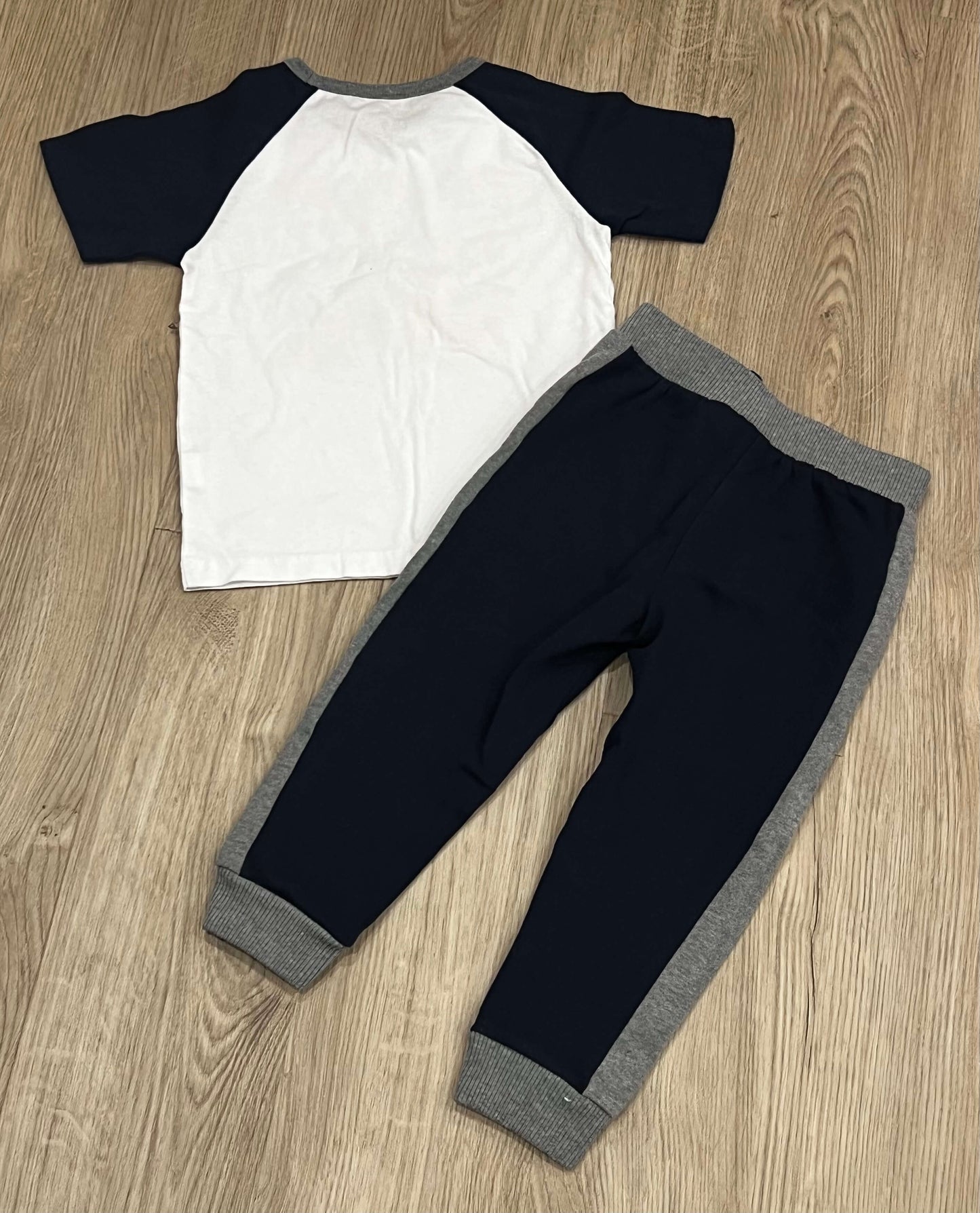 Boys First Day of Preschool Outfit from The Children's Place (TCP), size 3T, Excellent Used Condition (EUC), Kids 3T