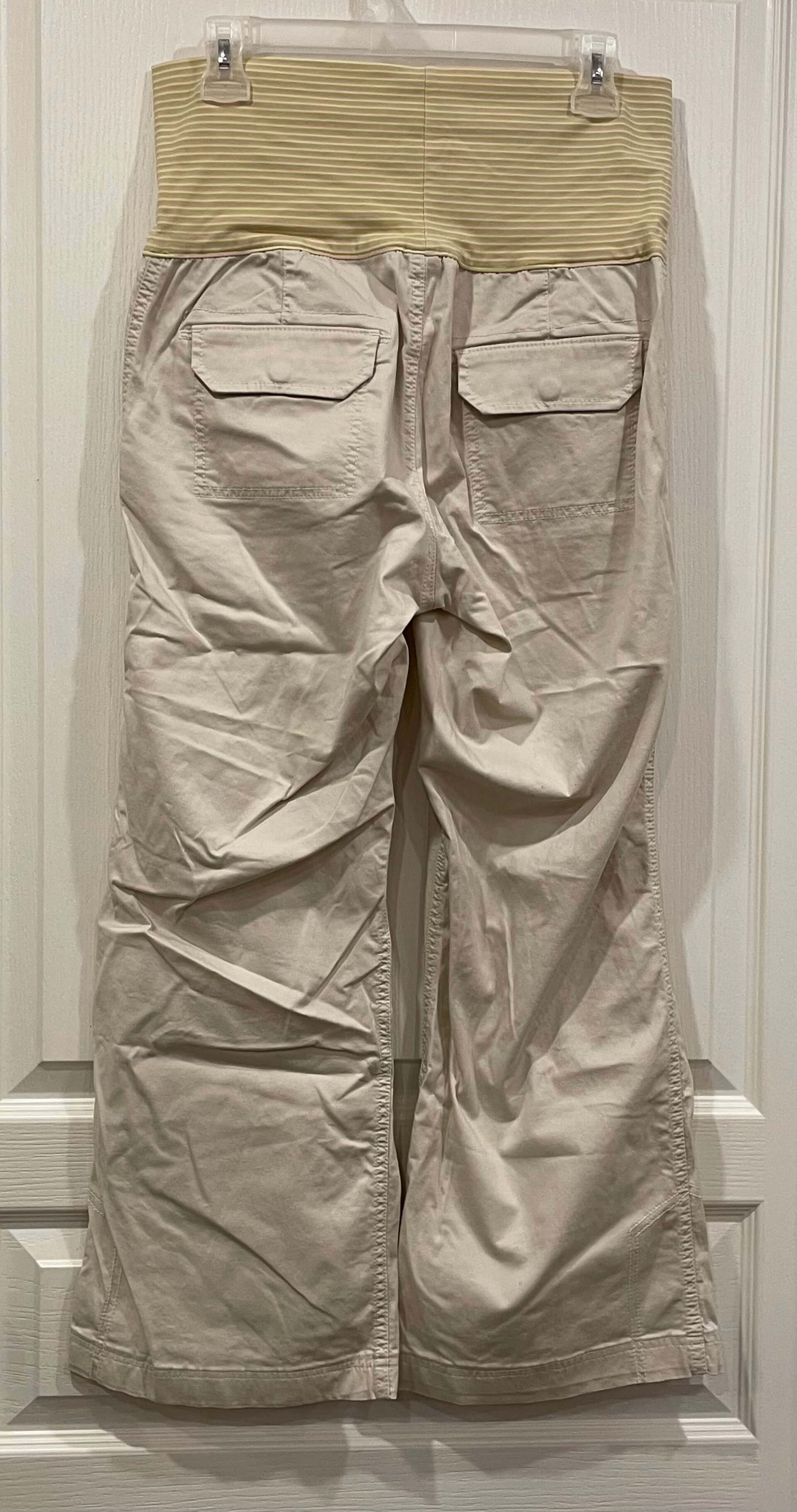 GAP Maternity Khakis, size 6, Excellent Used Condition (EUC), Maternity S (4-6)