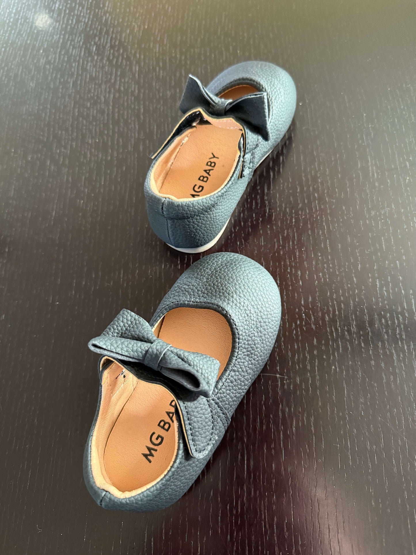 Girl’s Dress shoes, Shoes 4.5 (Walkers:12-24 mth)