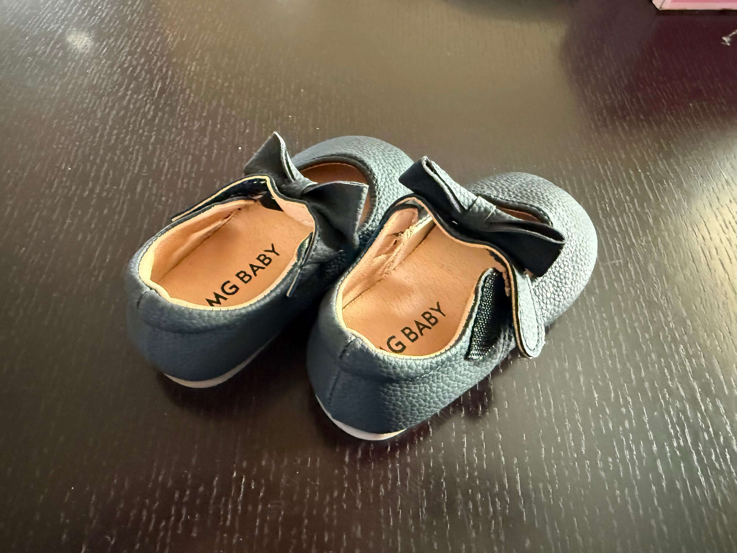 Girl’s Dress shoes, Shoes 4.5 (Walkers:12-24 mth)