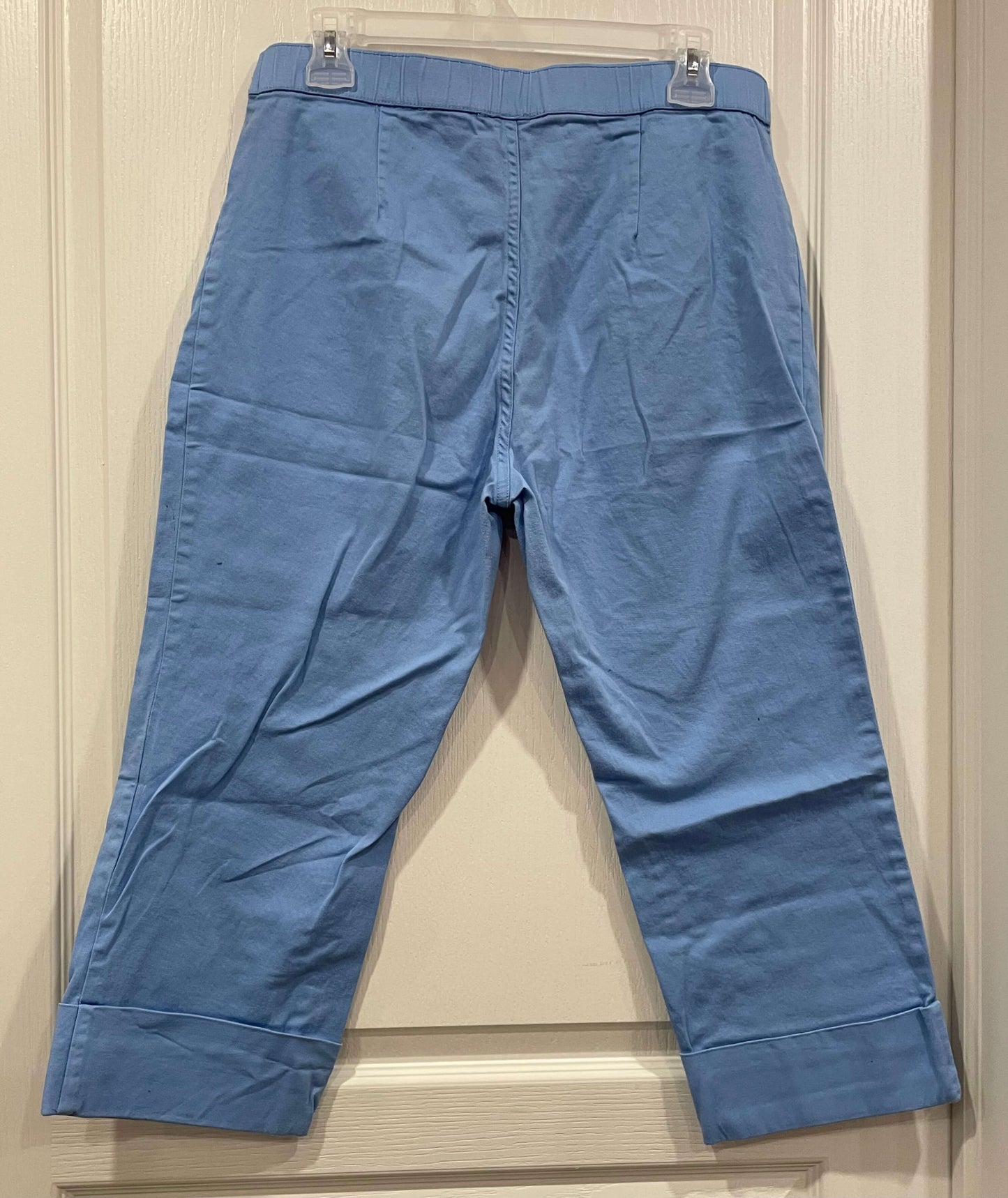 Blue Maternity Capris/Crops, Approx size 6-8, Very Good Used Condition (VGUC), Maternity S (4-6)