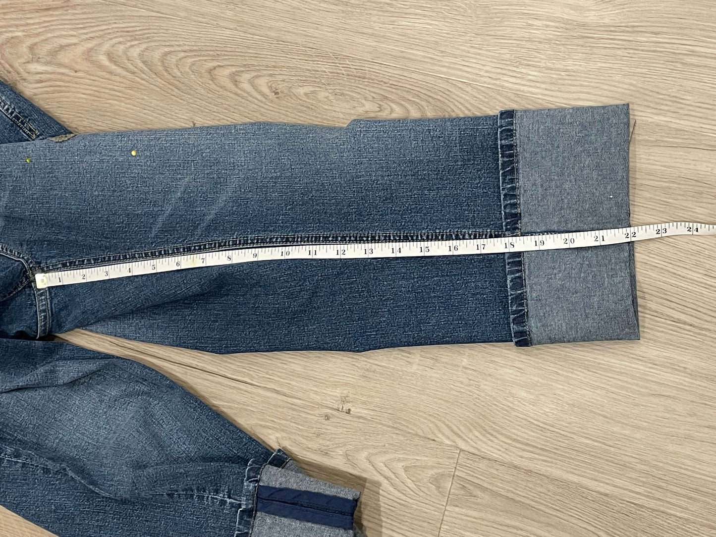 Denim/Jean Maternity Capris/Crops, size Large, Excellent Used Condition (EUC), Maternity L (12-14)