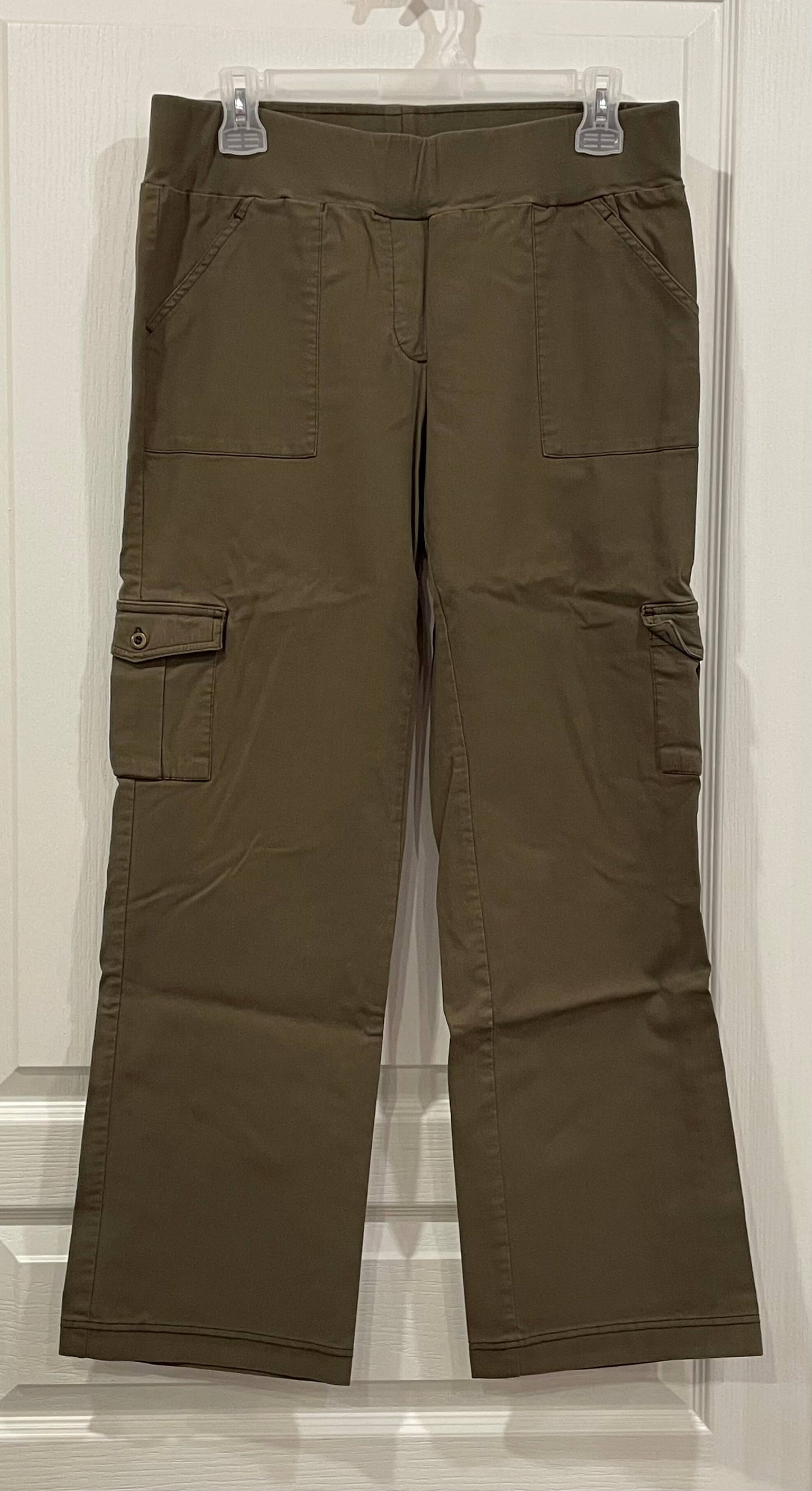 Maternity Cargo Pants, Army Green, size Medium, Very Good Used Condition (VGUC), Maternity M (8-10)