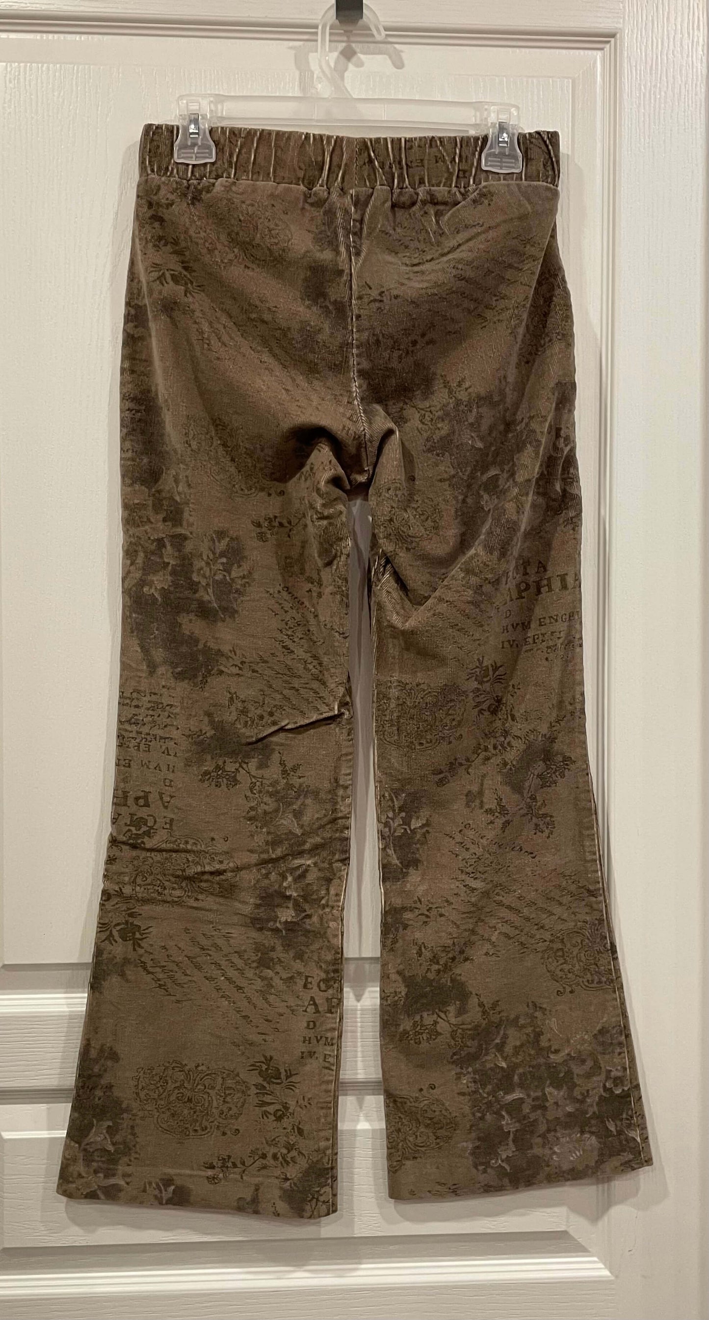Tan Maternity Corduroy Pants with green pattern, size X-Small, Very Good Used Condition (VGUC), Maternity XS (0-2)