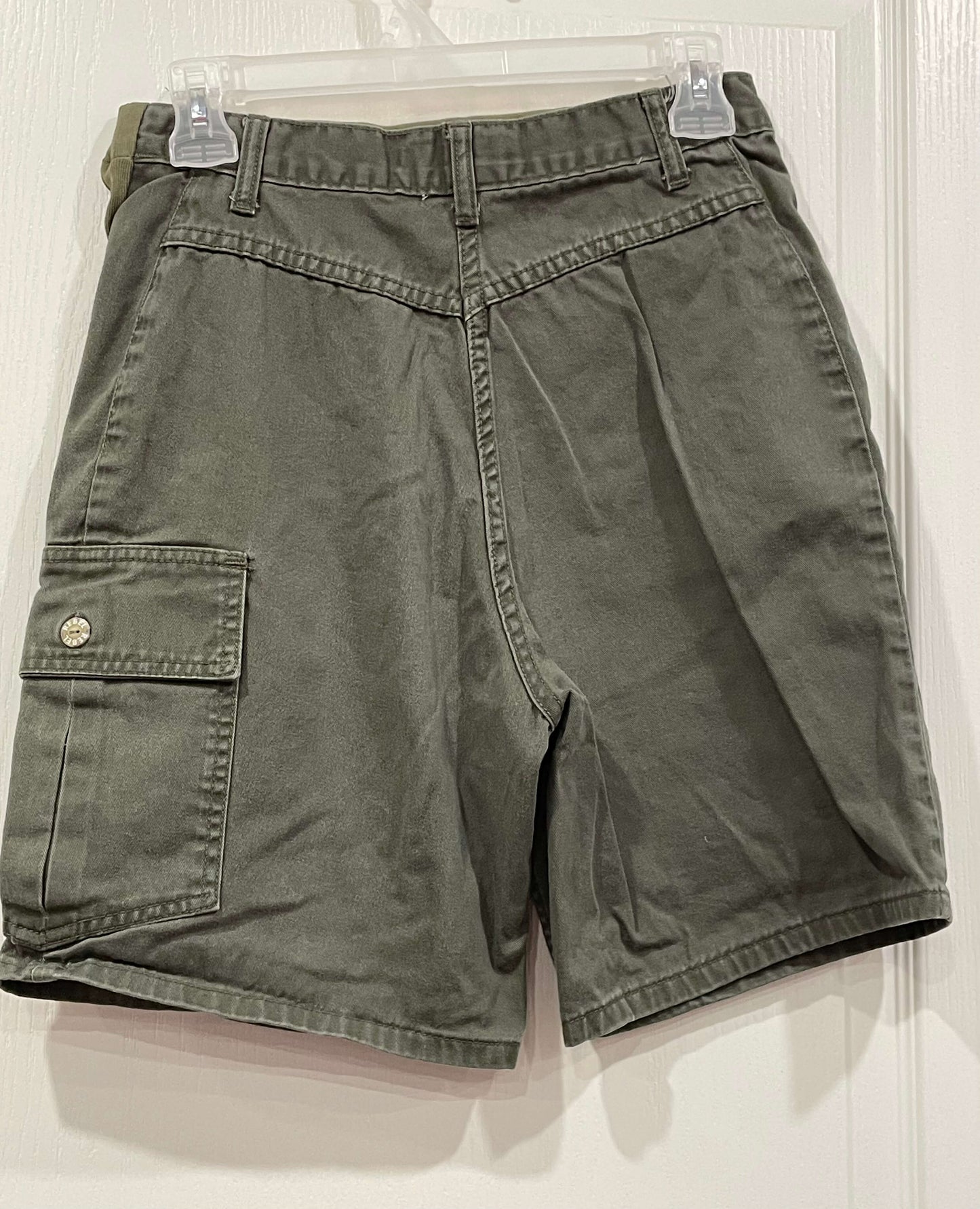 Khaki Green, Maternity Shorts with cargo pocket, size Small, Maternity S (4-6)