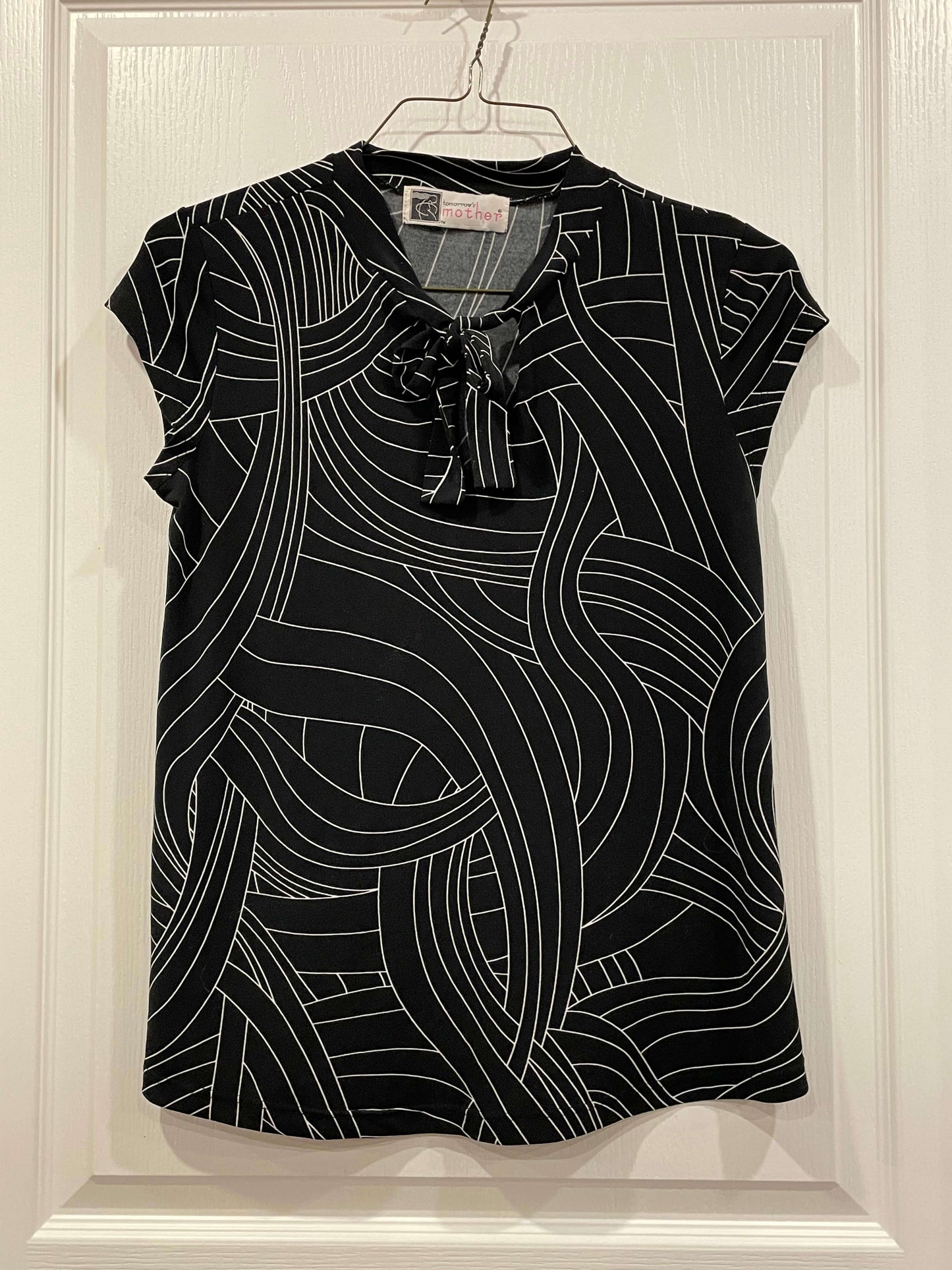 Tomorrow’s Mother, Black S/S Shirt, size Small, Maternity S (4-6)