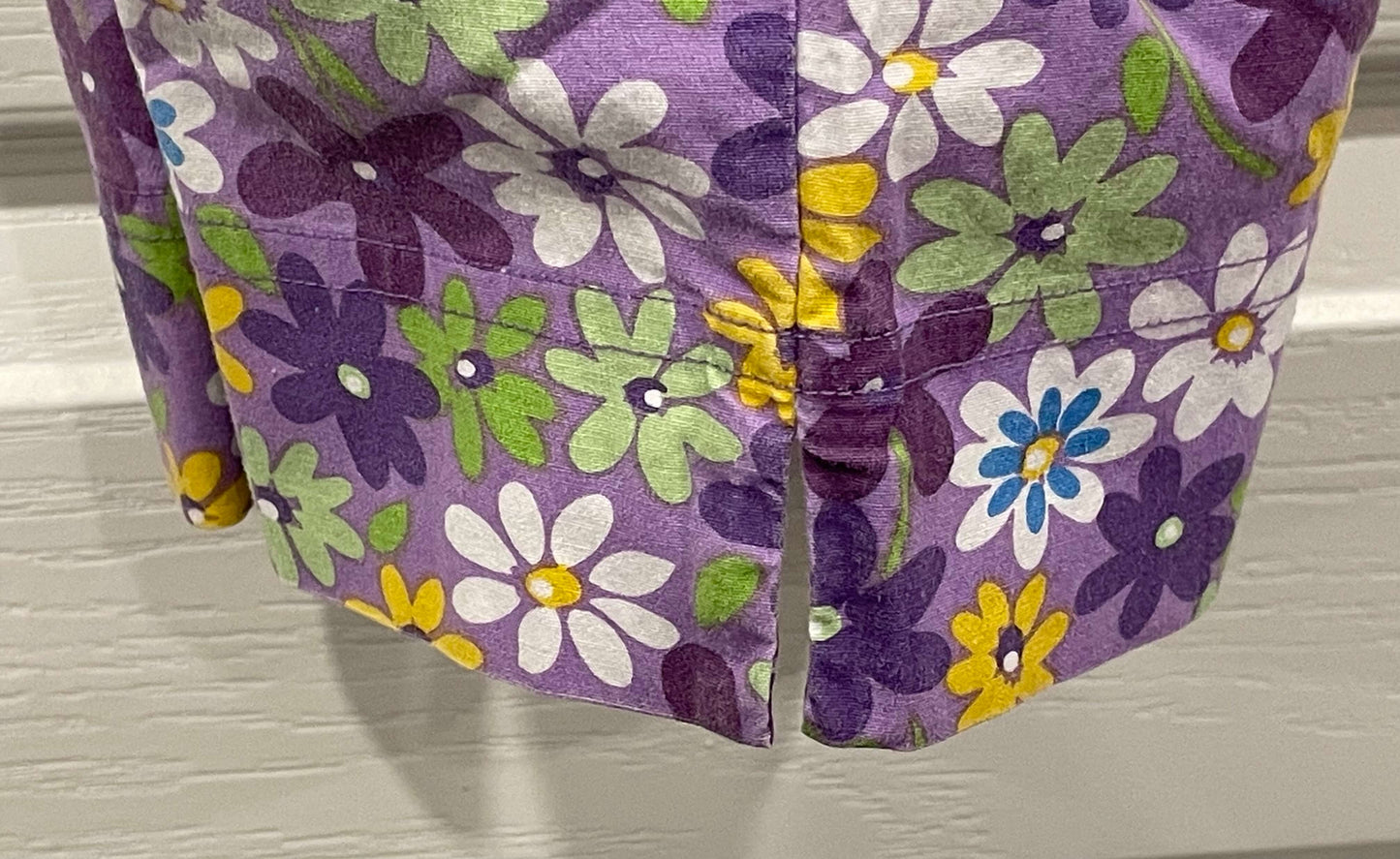 Cute Maternity Pants with Floral Pattern, size Small, Maternity S (4-6)