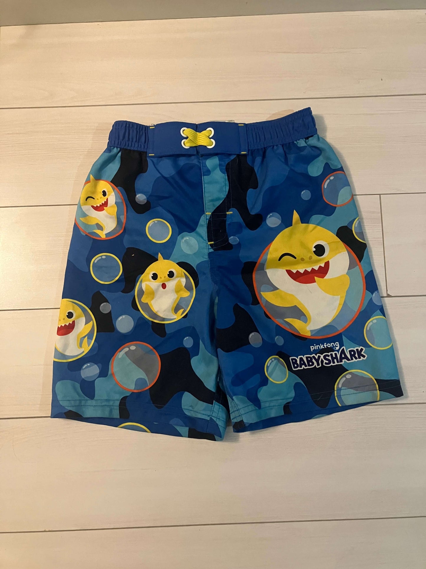 Baby shark swim trunks, Kids 5/5T