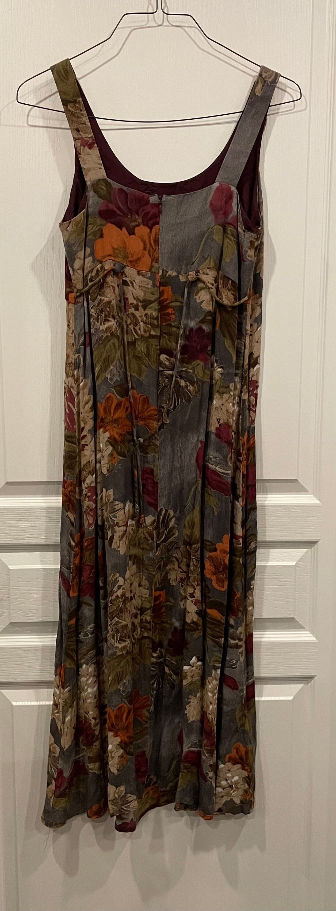 Floral Maternity Dress from Shirley K, size Small, Very Good Used Condition (VGUC), Maternity S (4-6)